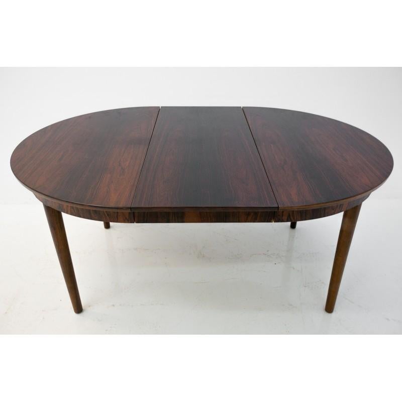 Round Rosewood Folding Dining Table in Danish Design In Good Condition In Chorzów, PL