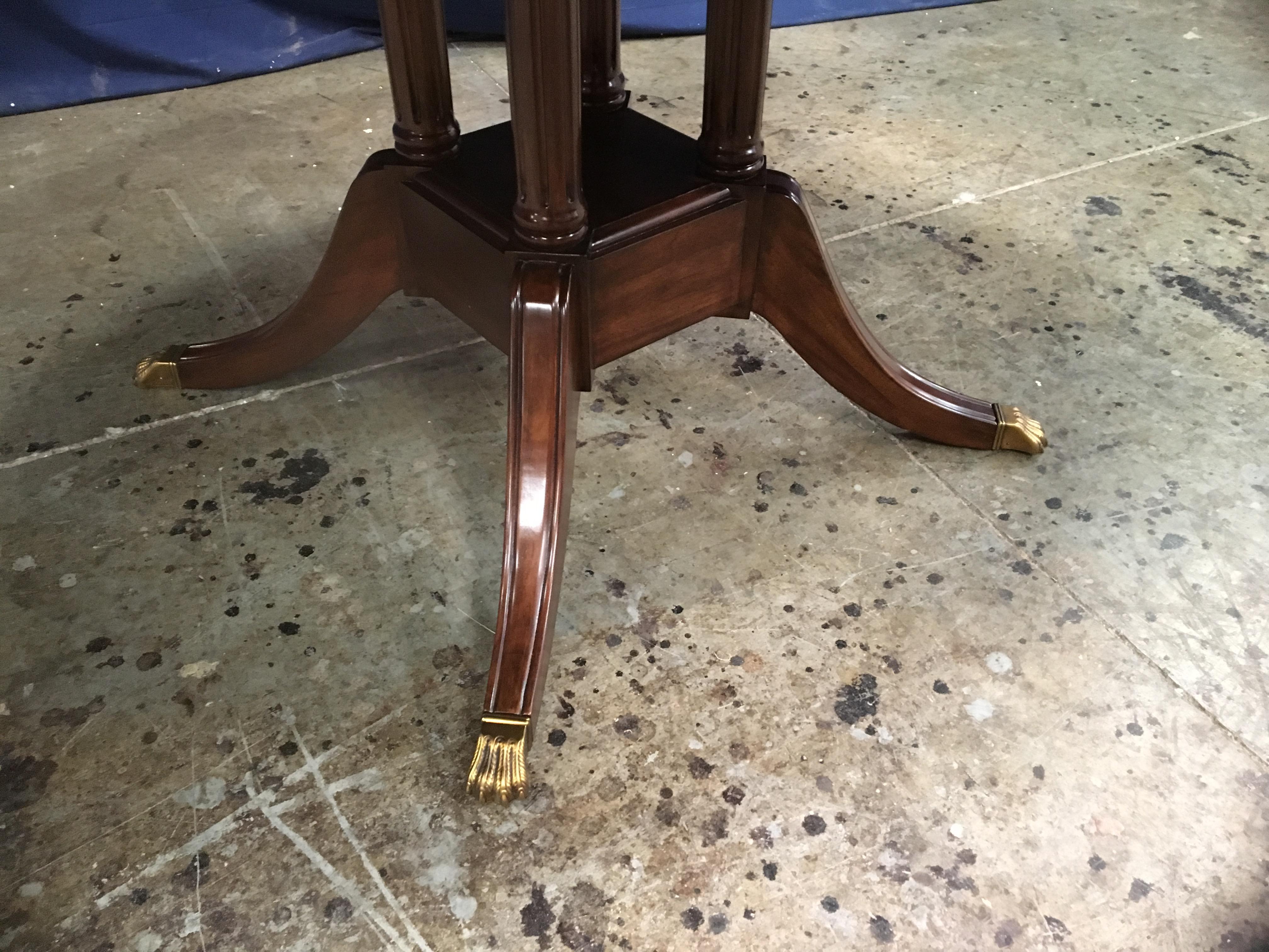 Round Rosewood Georgian Style Pedestal Dining Table by Leighton Hall In New Condition For Sale In Suwanee, GA