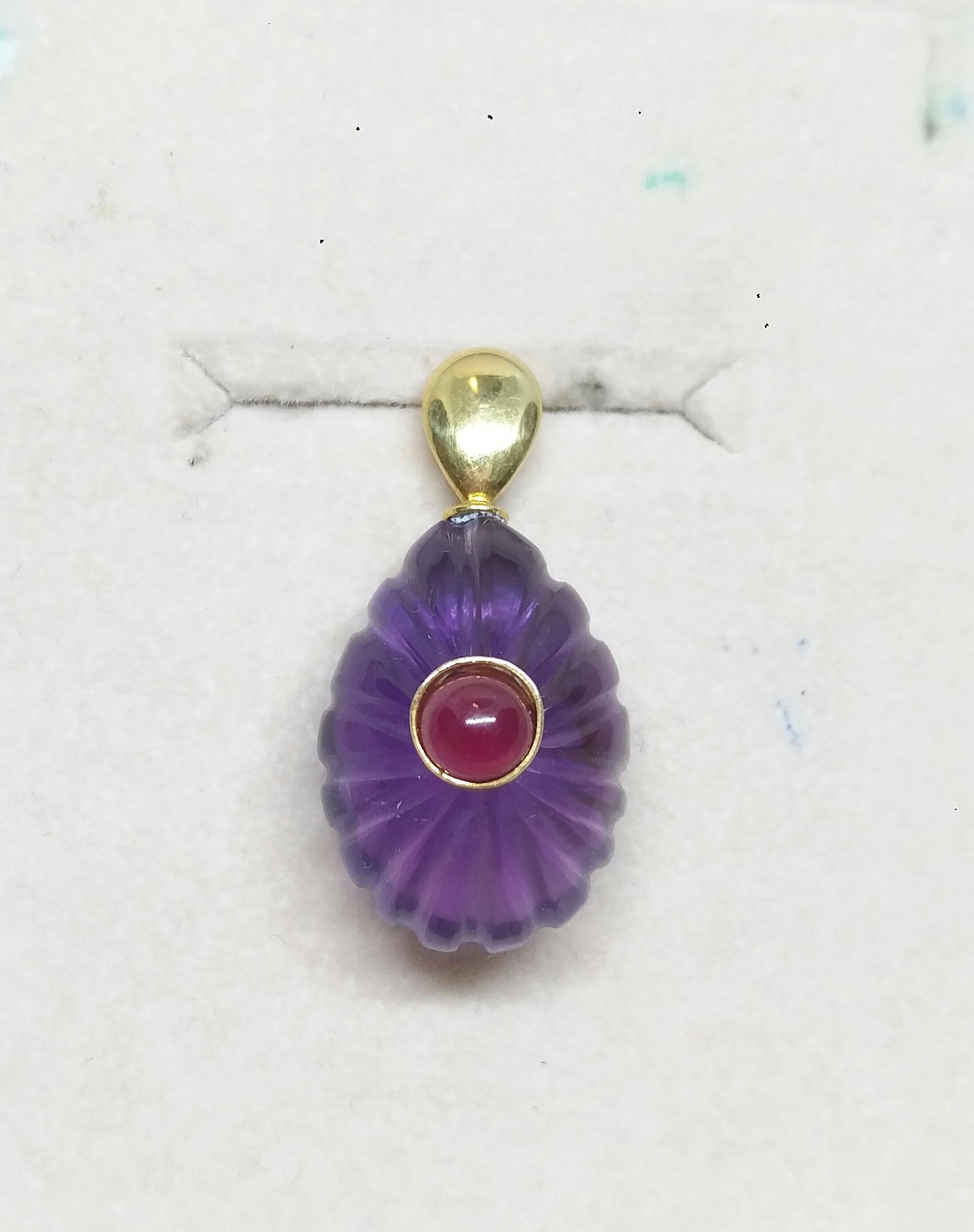 Round Ruby 14k Yellow Gold Hook Engraved Pear Shape Natural Amethyst Pendant In New Condition For Sale In Bangkok, TH