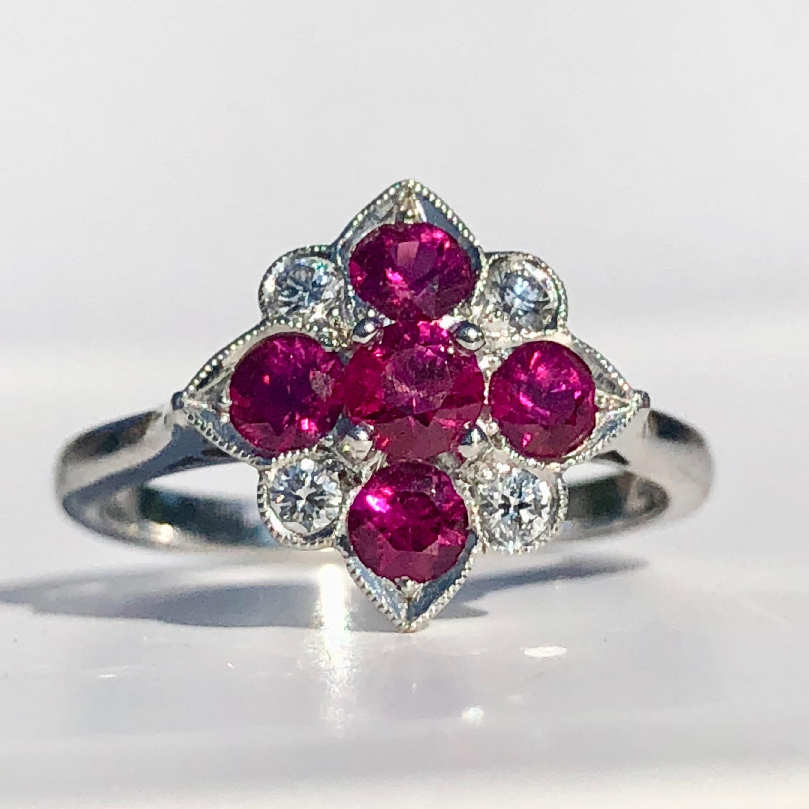Round Ruby and Diamond Art Deco Style Cocktail Anniversary Ring 18 Karat For Sale 2