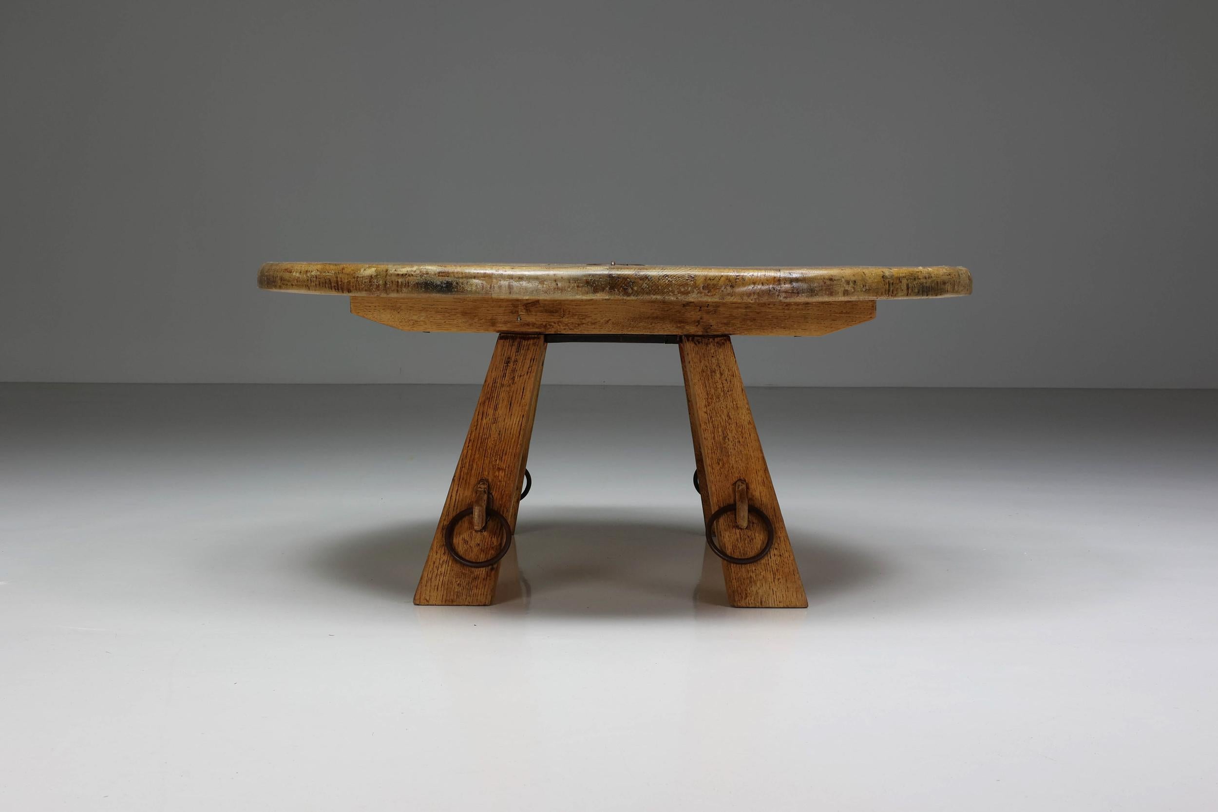 Coffee table; Craftmanship; Wabi-Sabi; Rustic; 1960's; Patina; Rustic furniture; France;

Rustic round coffee table with ring detail in the middle, a sign of impeccable craftsmanship. Embracing the principles of wabi-sabi, this side table shows