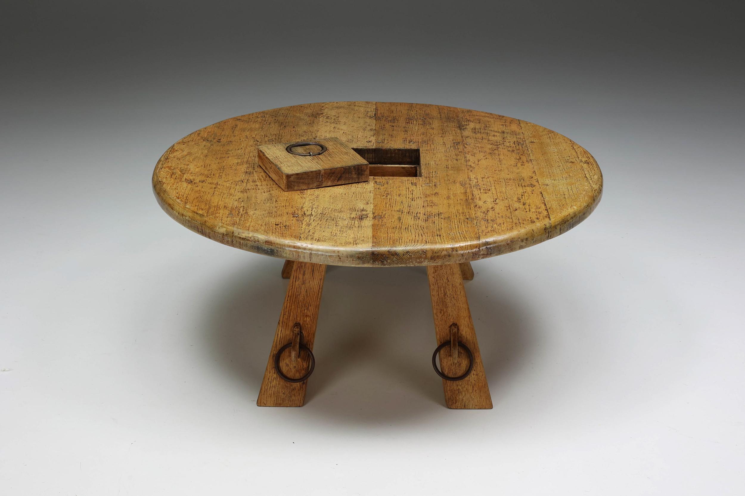 Round Rustic Coffee Table with Ring I, Mid-Century Modern, Wabi-Sabi, 1960's In Excellent Condition In Antwerp, BE