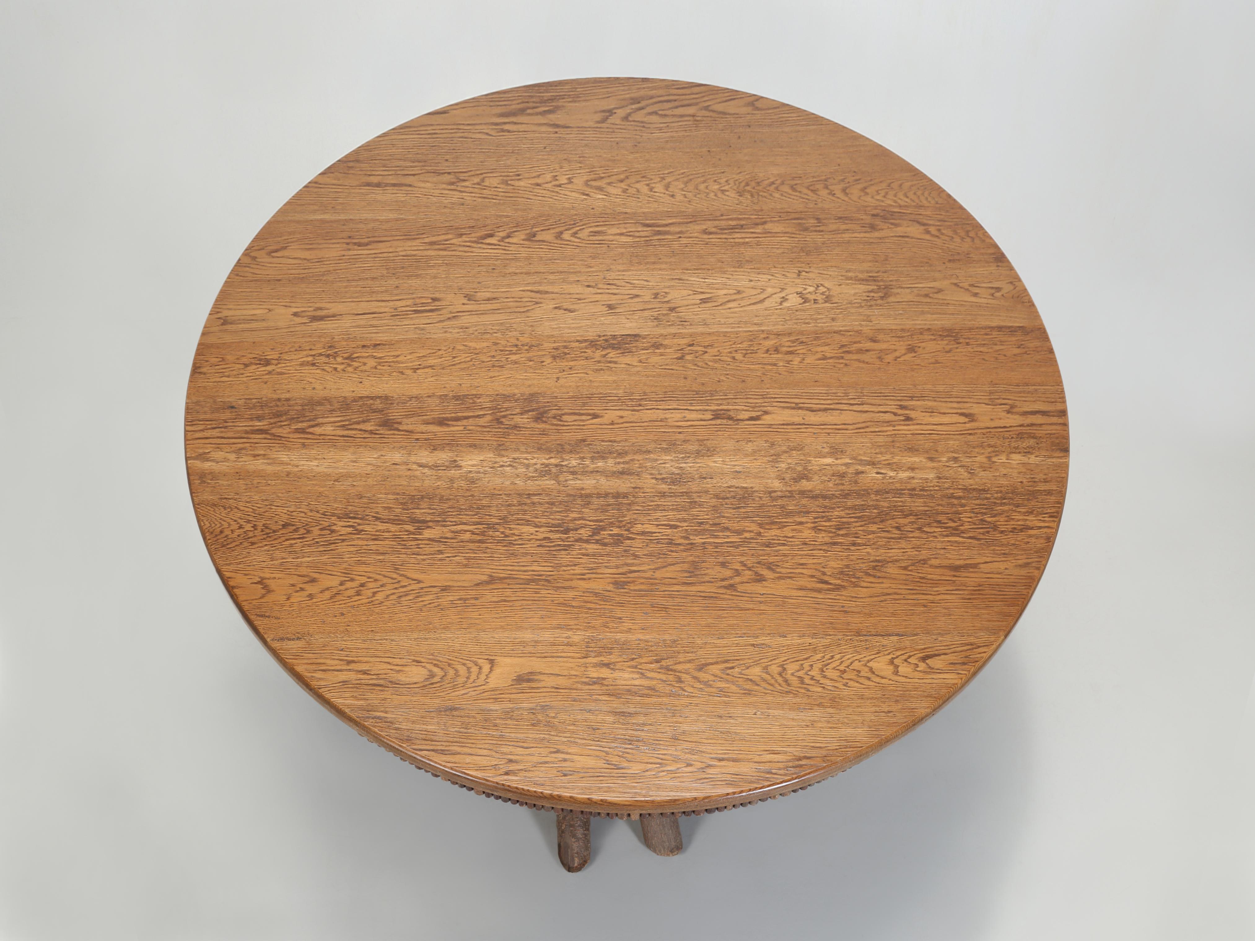 American Round Rustic Oak Hand-Scraped Dining Table (8) Matching Chairs Made in Wisconsin For Sale