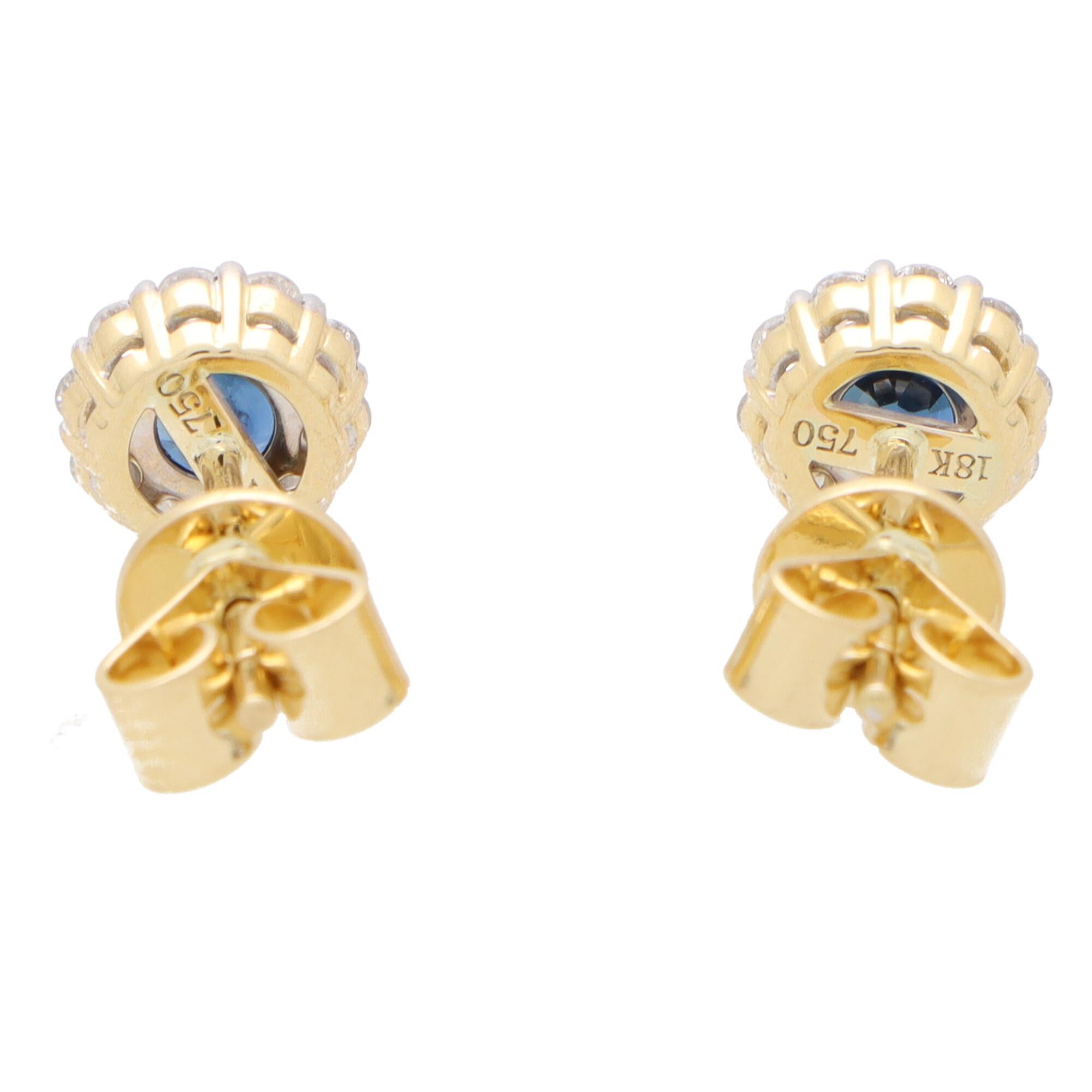 Round Sapphire and Diamond Cluster Earrings Set in 18k Yellow Gold In Good Condition For Sale In London, GB