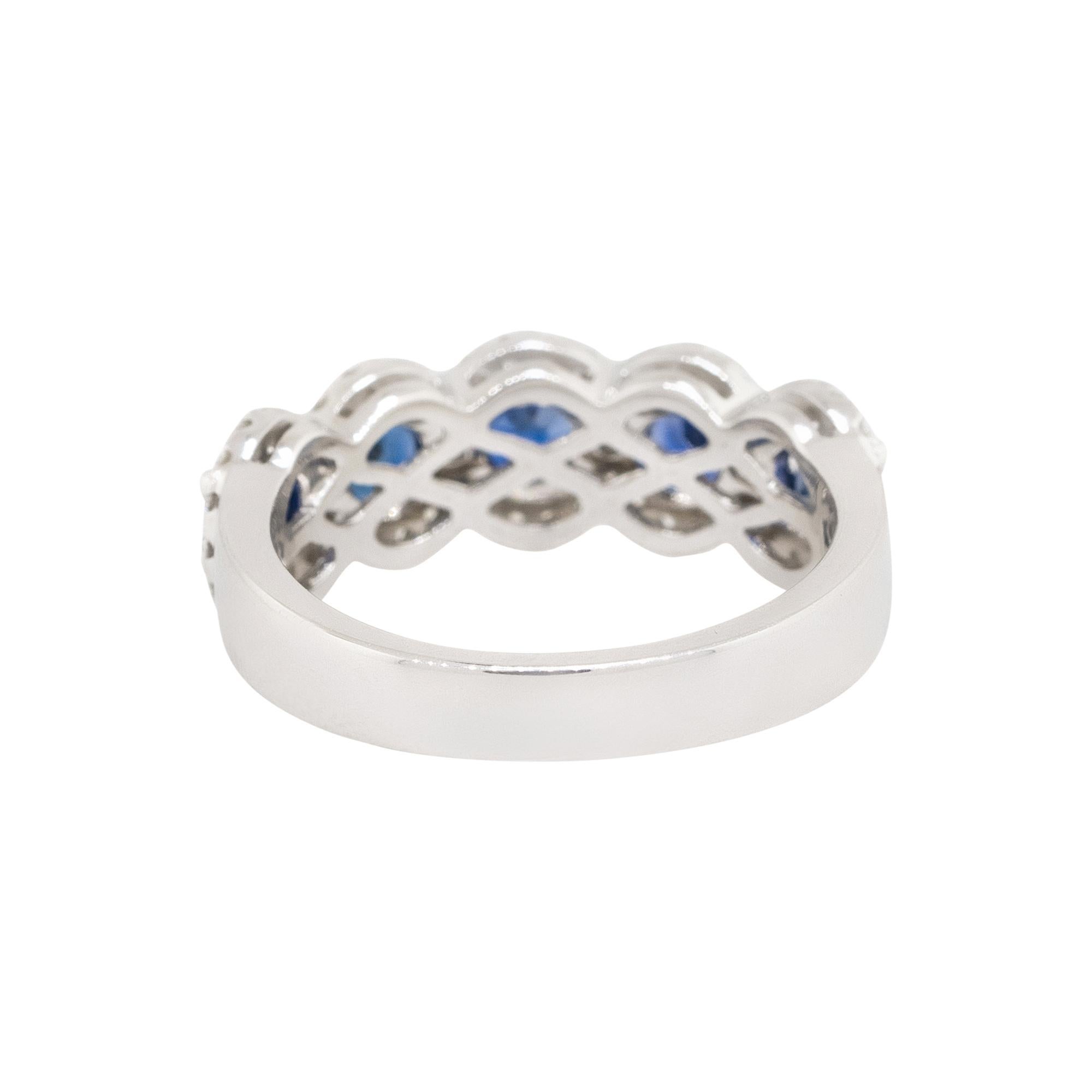 Women's or Men's Round Sapphire & Diamond Halo Ring 18 Karat in Stock For Sale