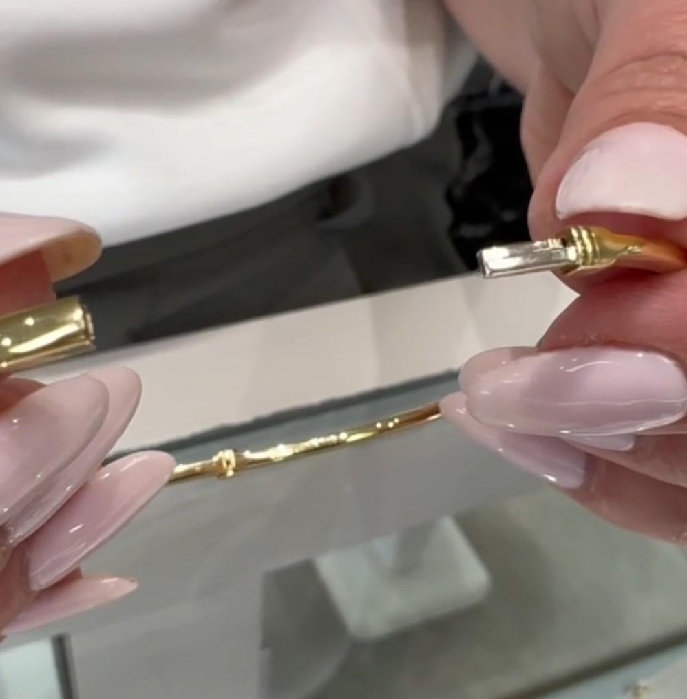 Bracciale con diamanti e zaffiri in oro giallo 18 carati in vendita 2
