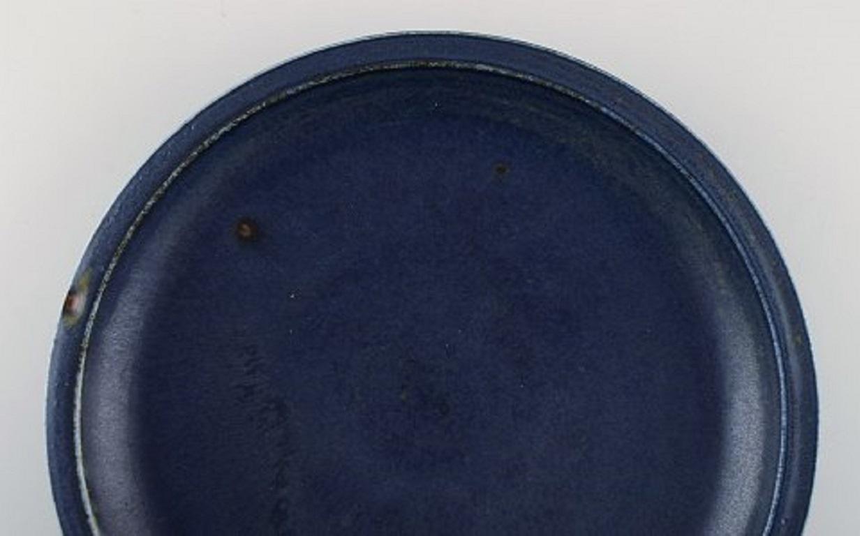 Scandinavian Modern Round Saxbo Dish in Glazed Stoneware, Beautiful Glaze in Deep Blue Shades For Sale