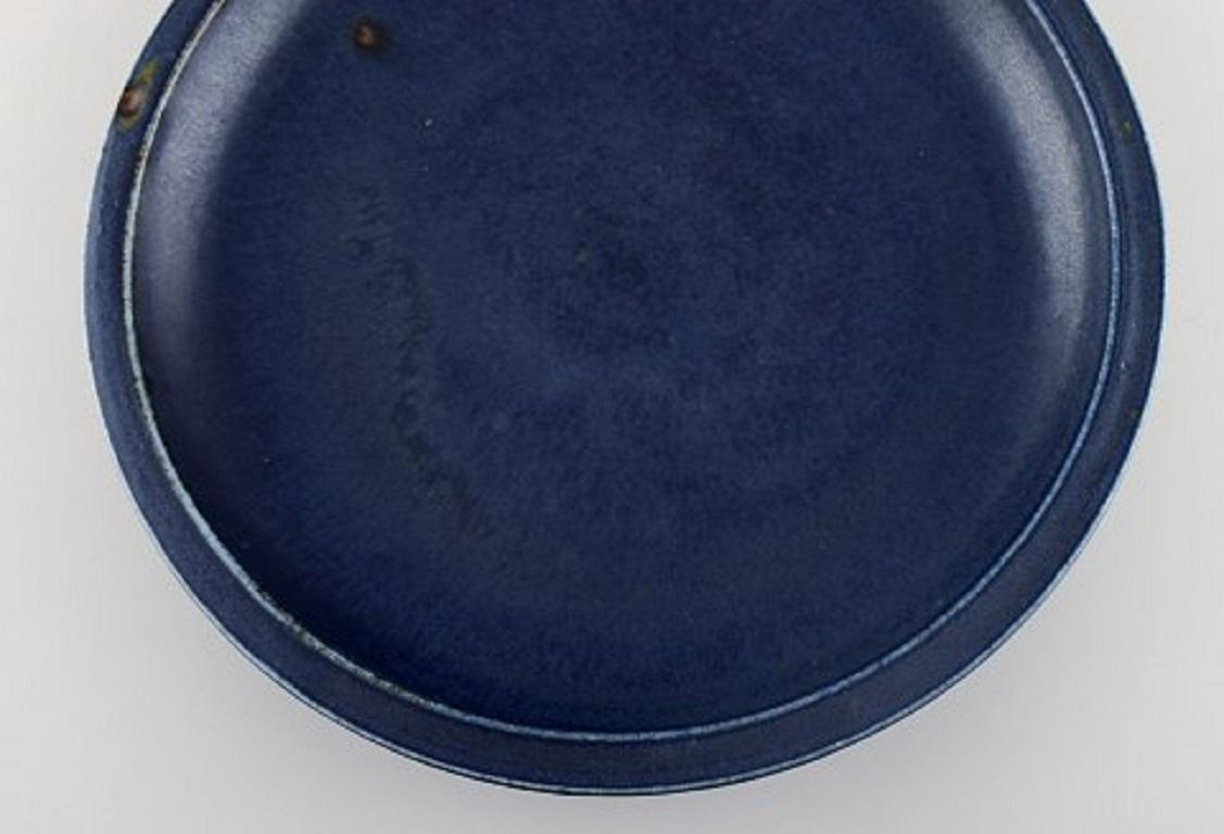 Danish Round Saxbo Dish in Glazed Stoneware, Beautiful Glaze in Deep Blue Shades For Sale