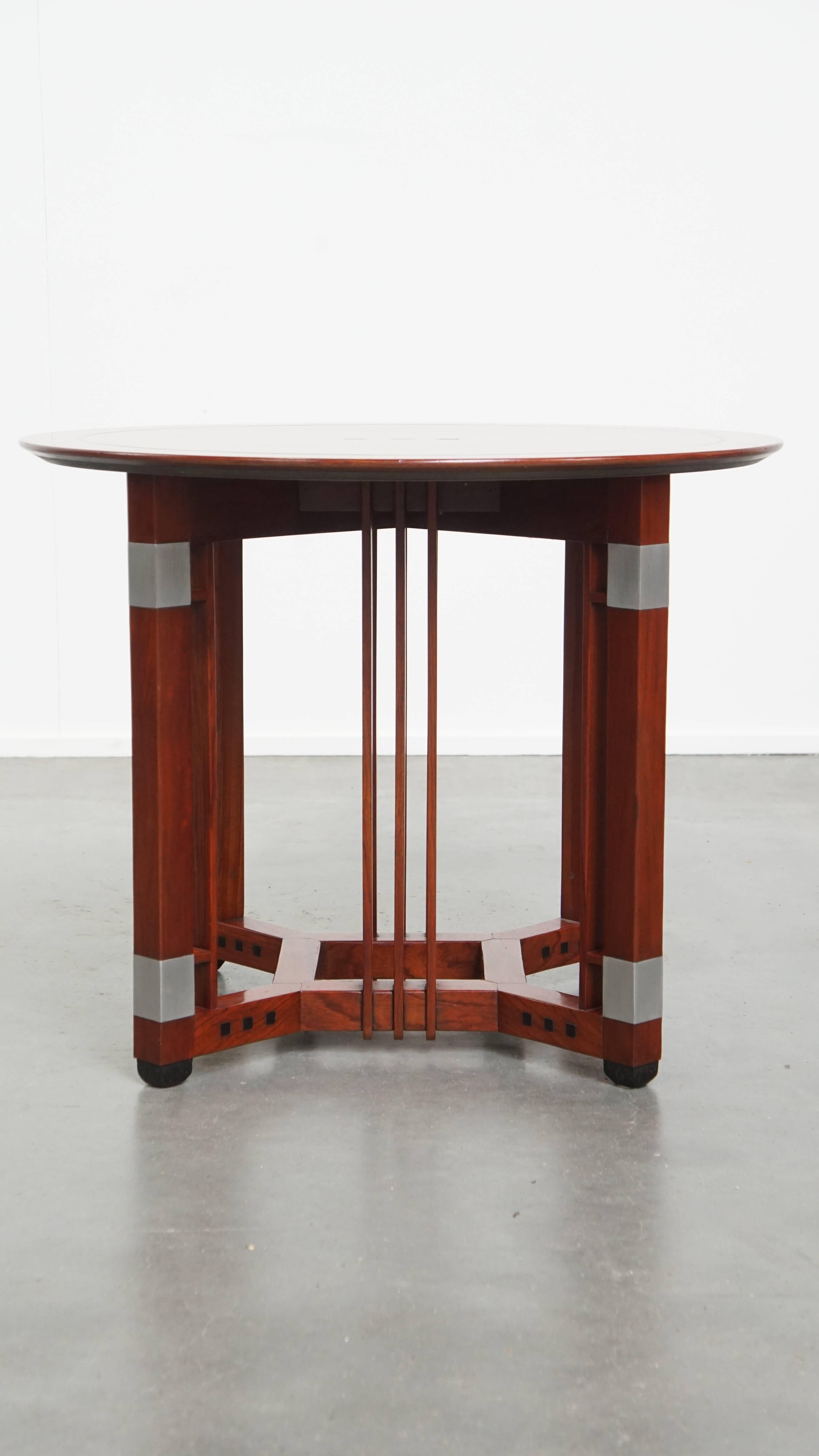 Hand-Crafted Round Schuitema side table from the Decoforma series in Art Deco style For Sale