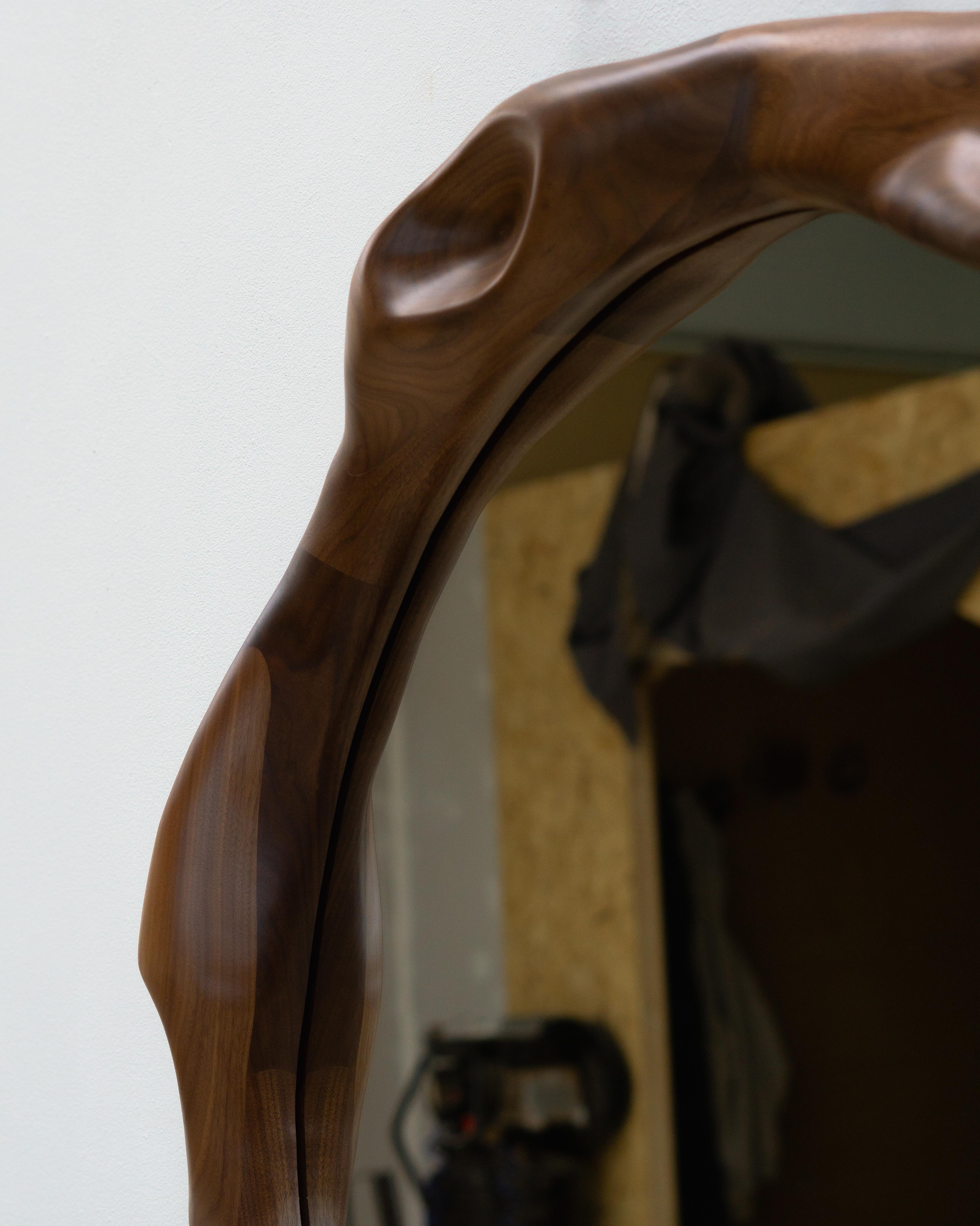 Round Sculptural Mirror in Walnut Wood For Sale 3