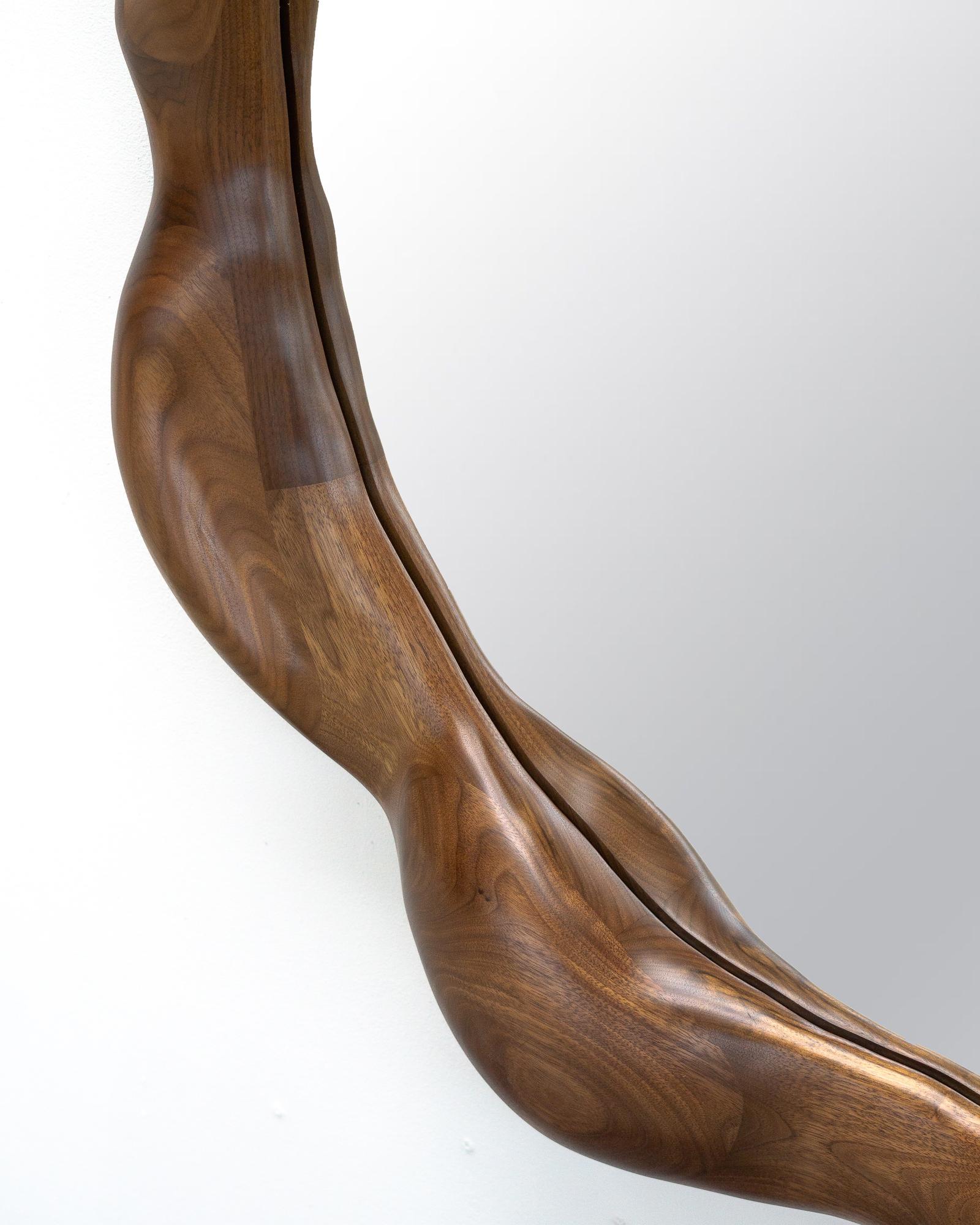 Big Round Sculptural Wavy Mirror in Walnut Wood For Sale 1