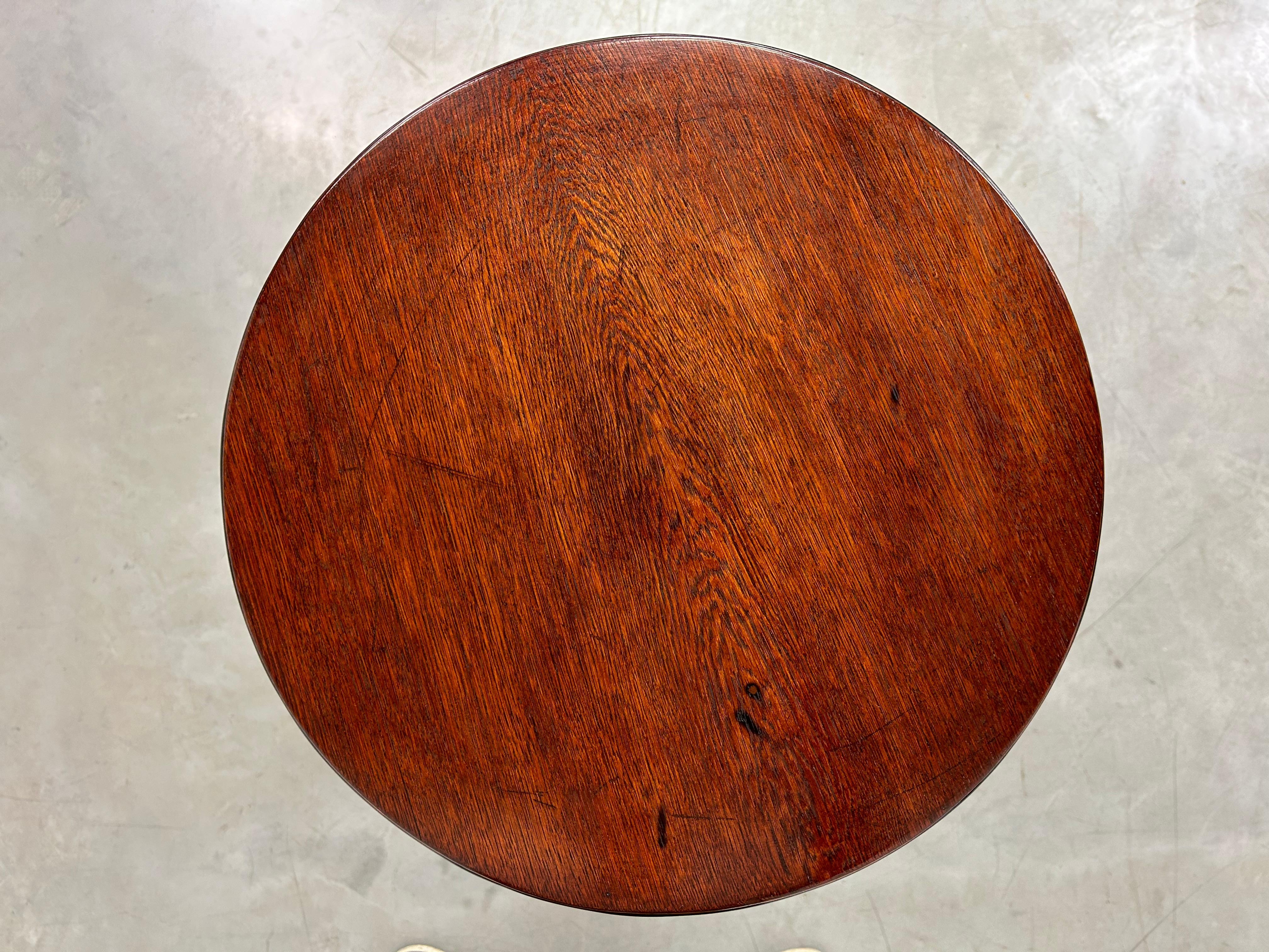 Round secession side table For Sale 1