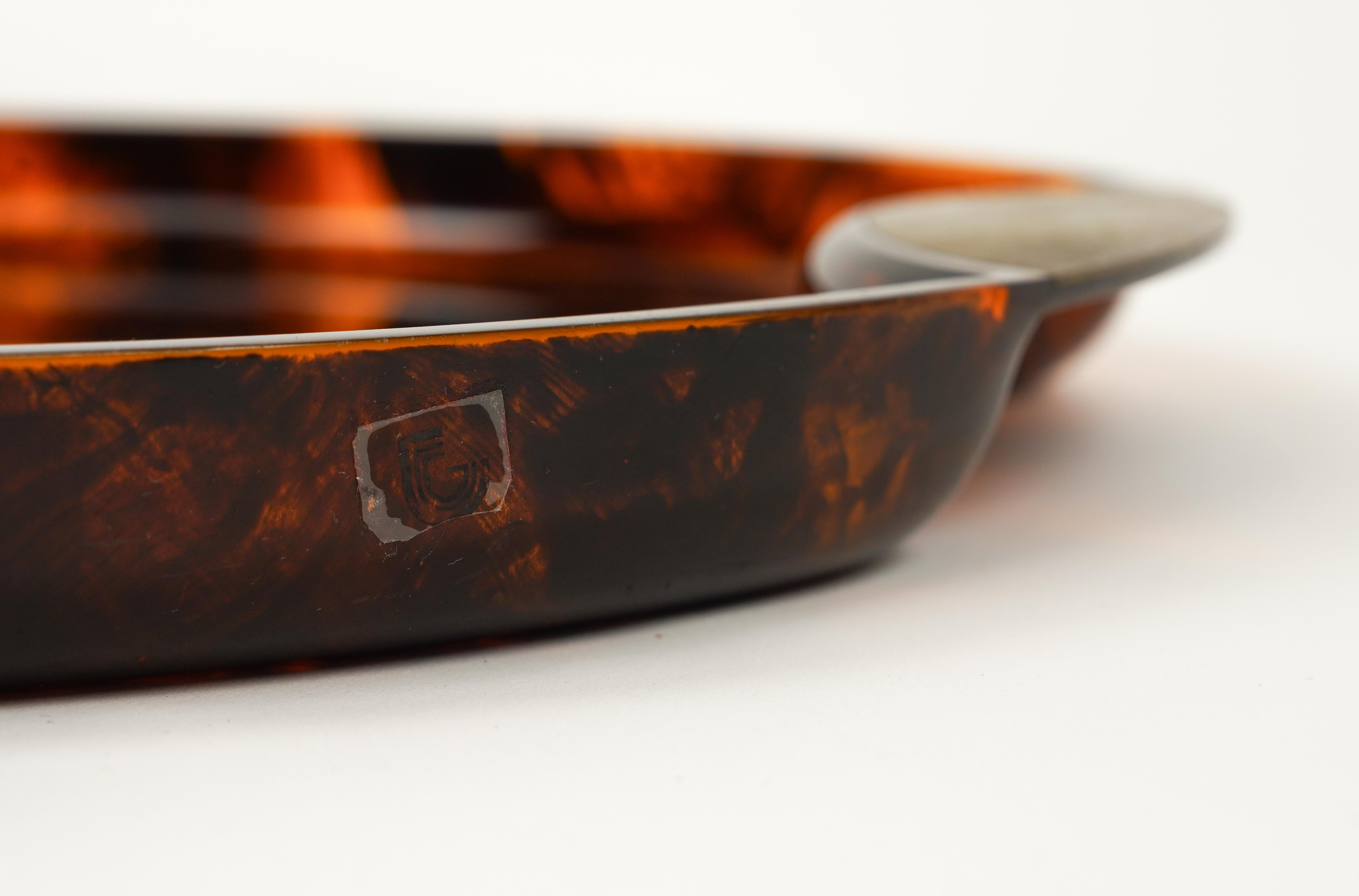 Round Serving Tray in Lucite Faux Tortoiseshell & Brass by Guzzini, Italy 1970s 3