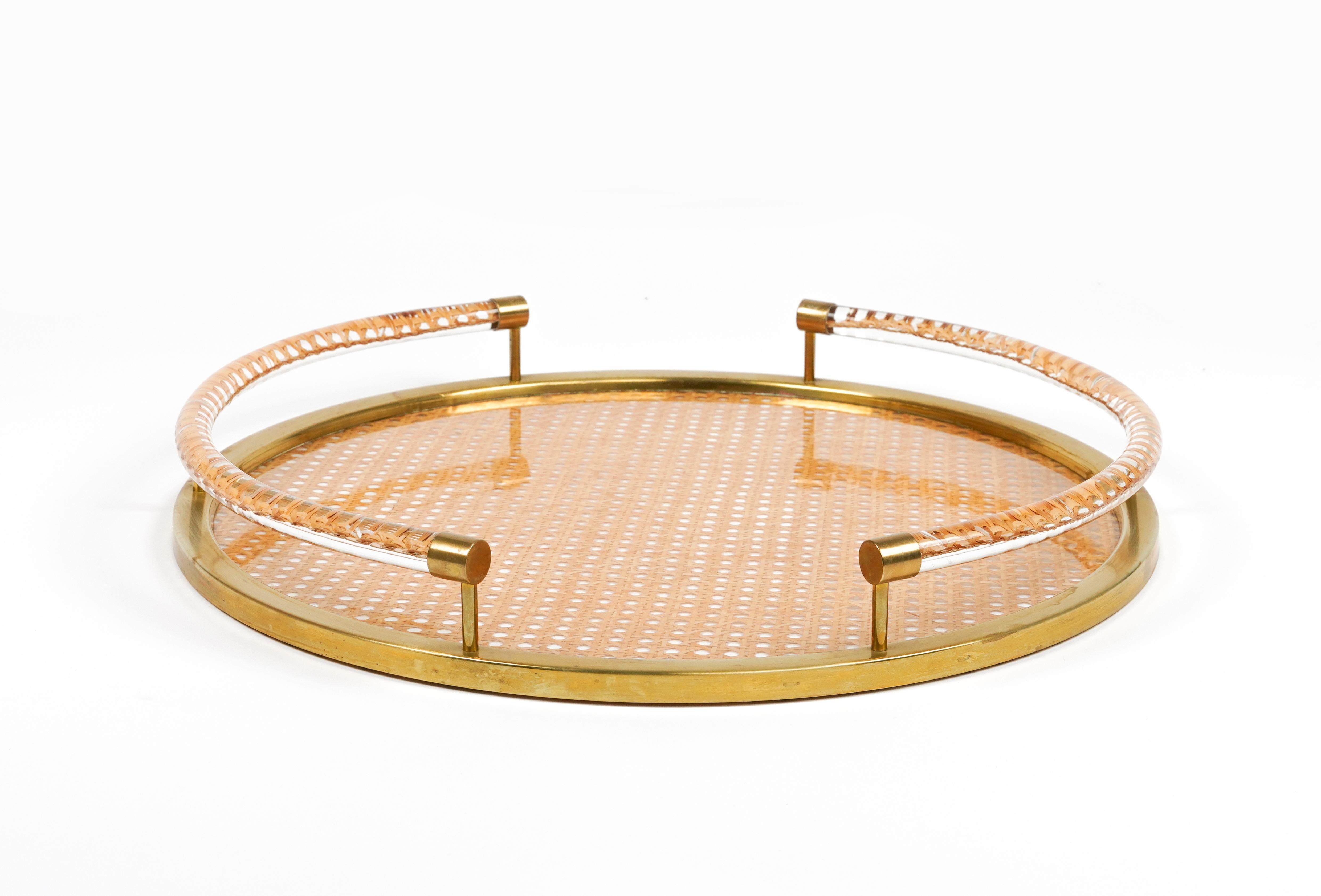 Round Serving Tray in Lucite, Rattan and Brass Christian Dior Style, Italy 1970s For Sale 3
