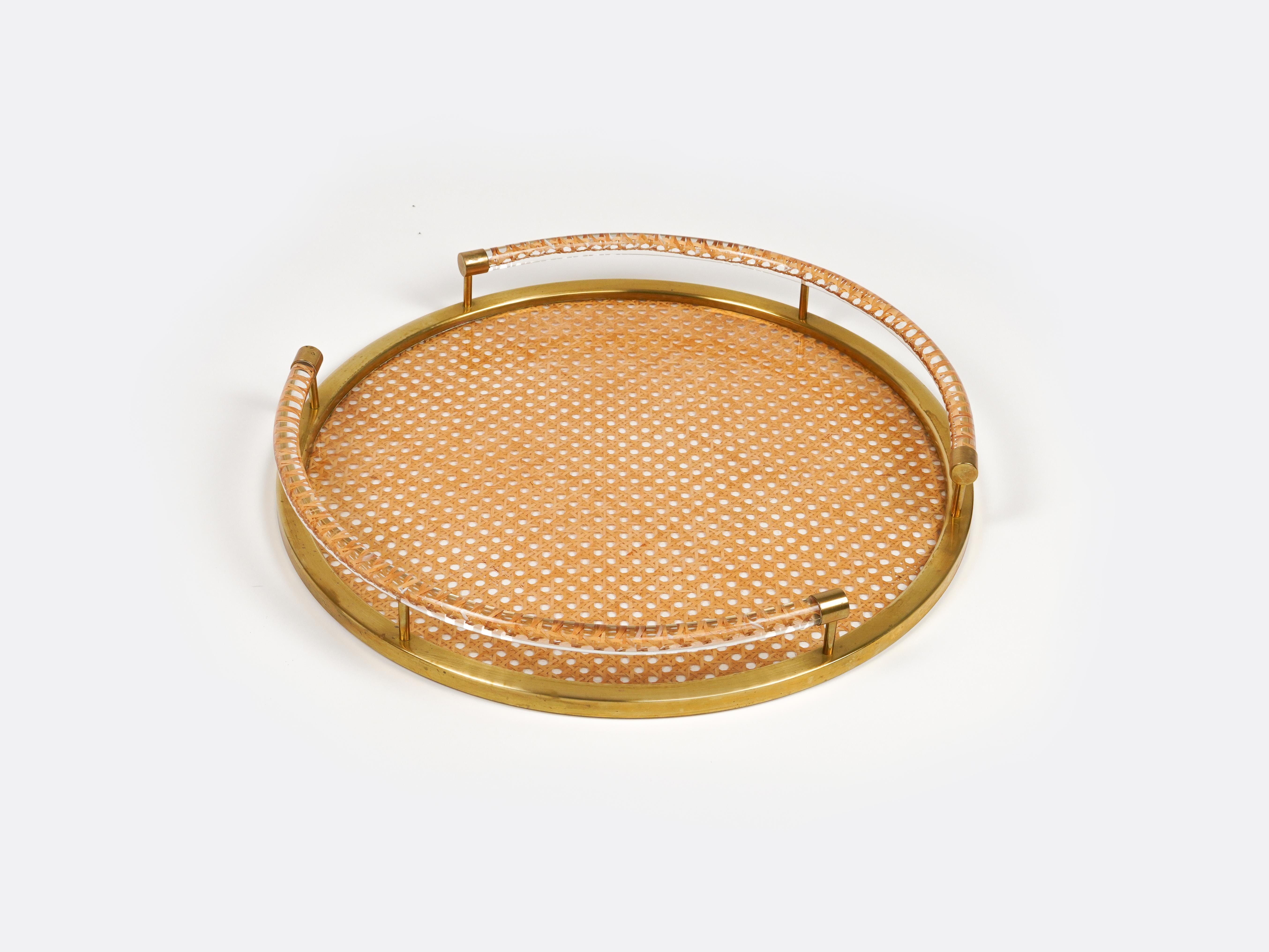 Mid-Century Modern Round Serving Tray in Lucite, Rattan and Brass Christian Dior Style, Italy 1970s For Sale