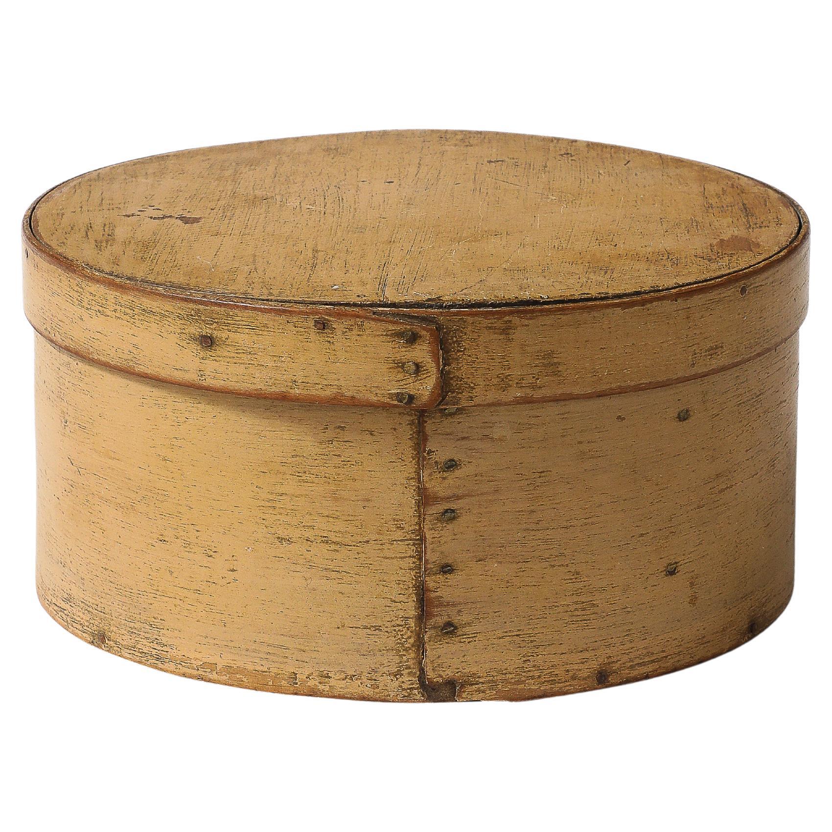 Round Shaker Pantry Box, United States, 19th C For Sale