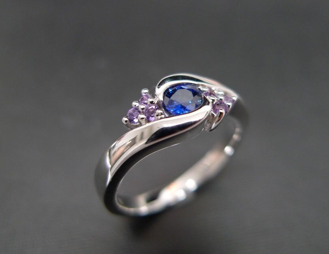 For Sale:  Round Shape Blue Sapphire Amethyst Twisted Tension Engagement Ring White Gold 2