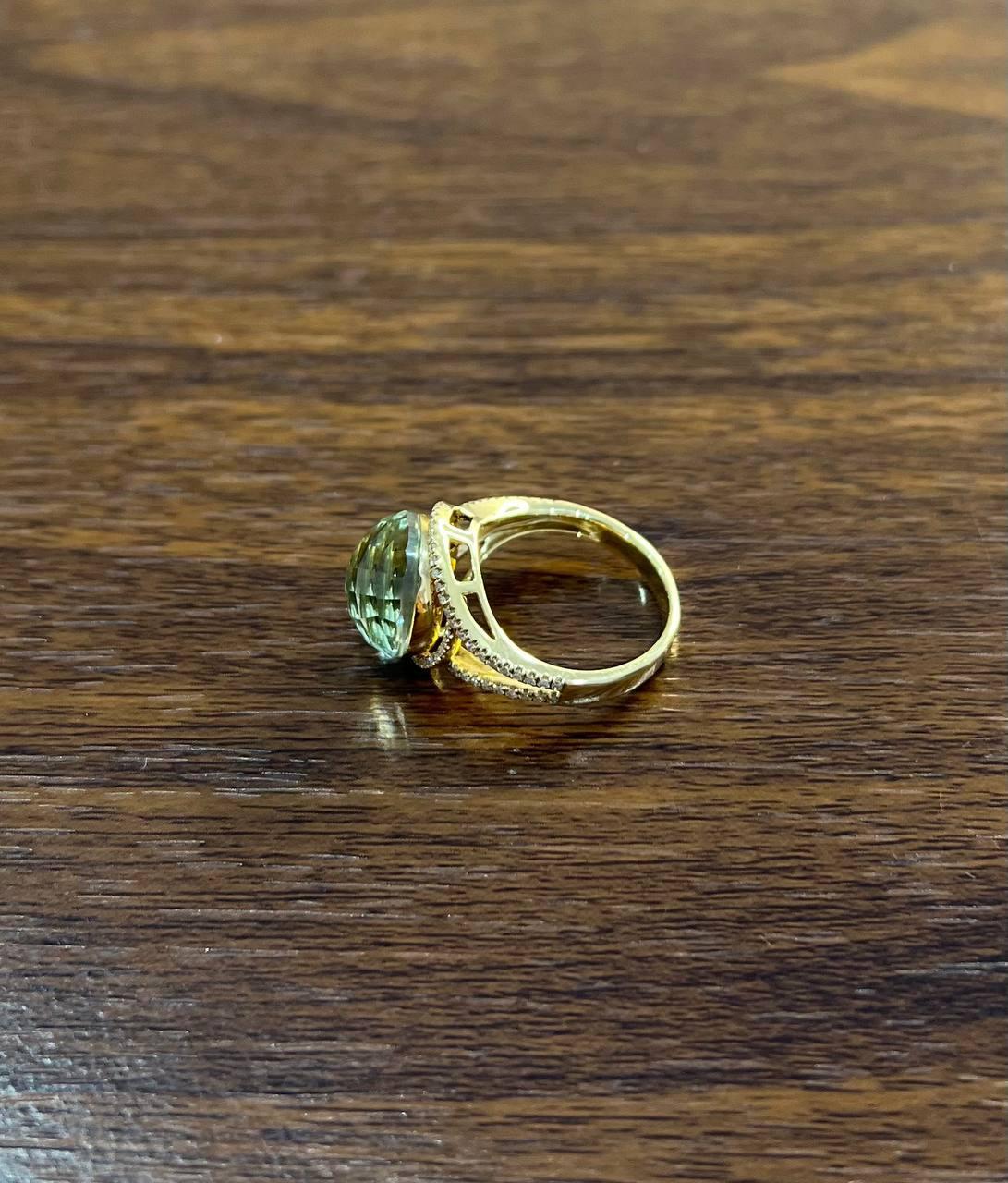 Améthyste verte Prasiolite de forme ronde taillée en damier Bague à pans coupés en or 14K en vente 3