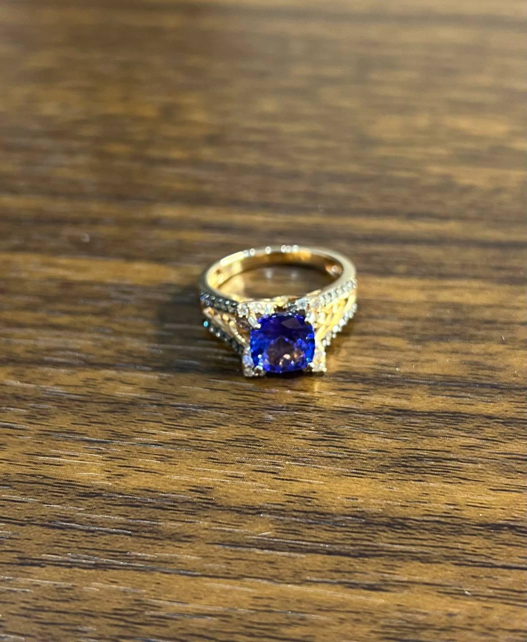 Round Cut Round Shape Cut Blue Violet Tanzanite White Diamond Statement 14K Rose Gold Ring For Sale