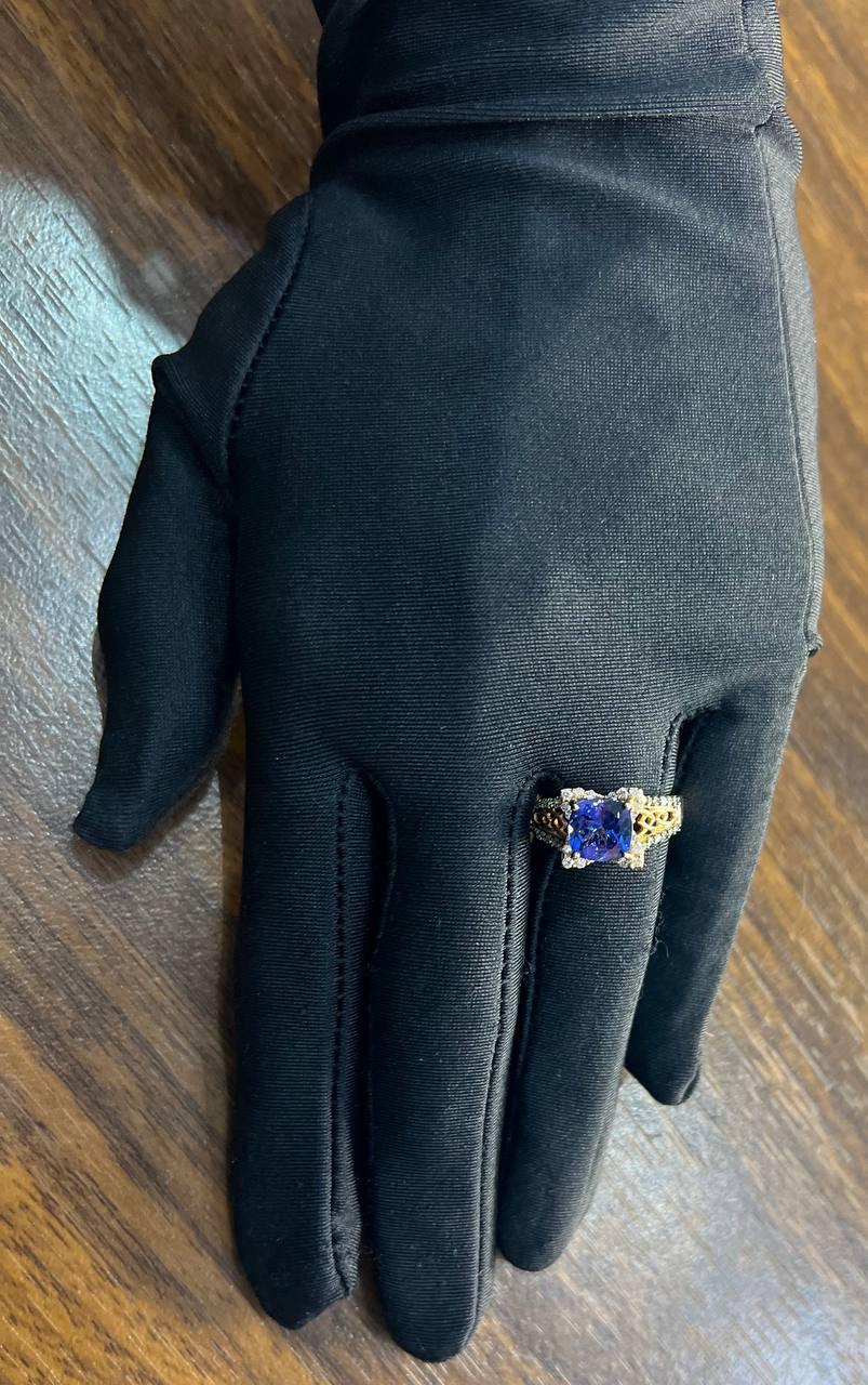Round Shape Cut Blue Violet Tanzanite White Diamond Statement 14K Rose Gold Ring For Sale 3