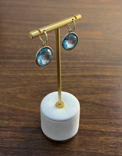Runder Form Facettierter Blauerter Topas Diamanten Tropfen 14K Gold Statement-Ohrringe