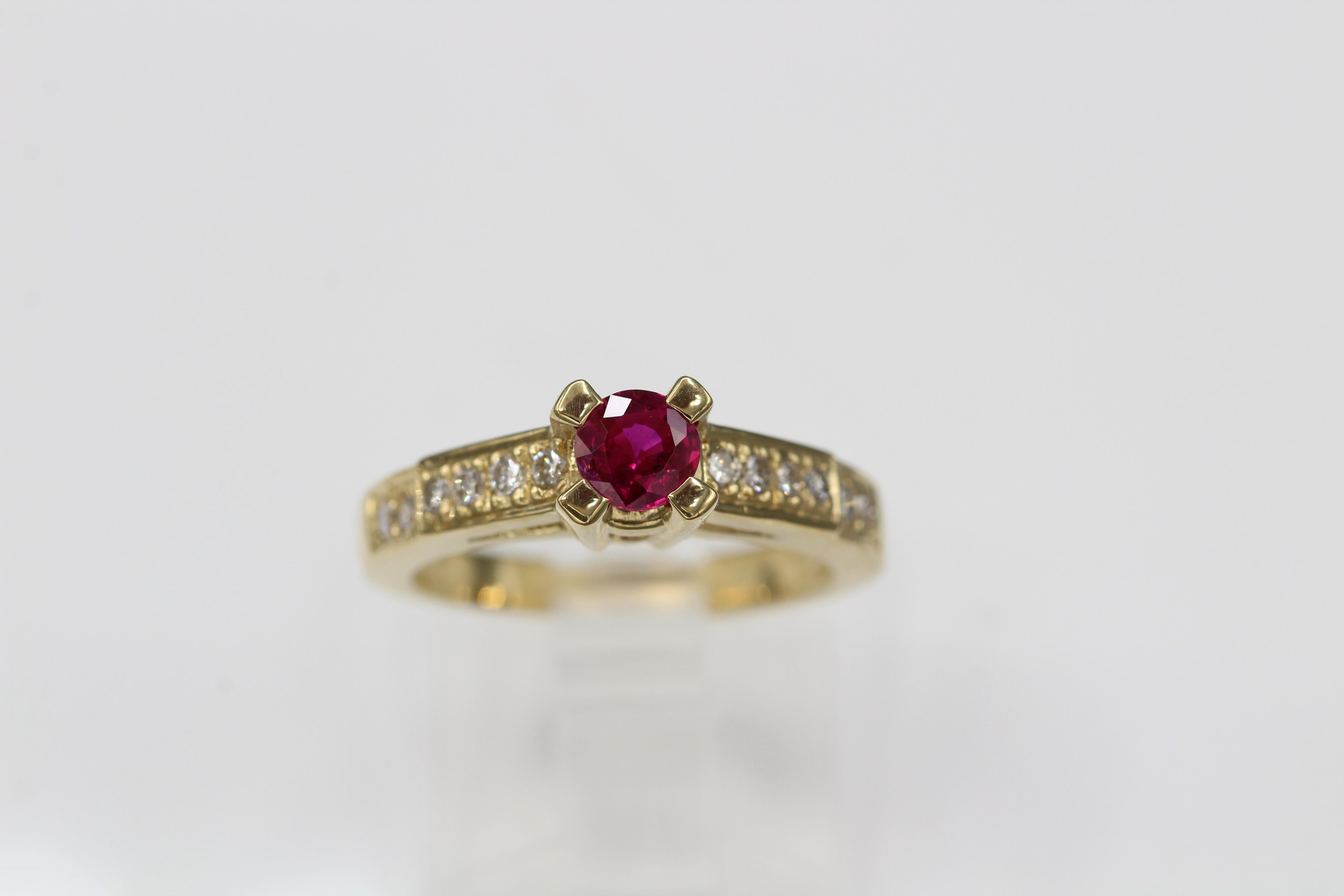 Round Cut Round Shape Ruby 0.50 Carat Ring 18 Karat Yellow Gold with Diamonds For Sale
