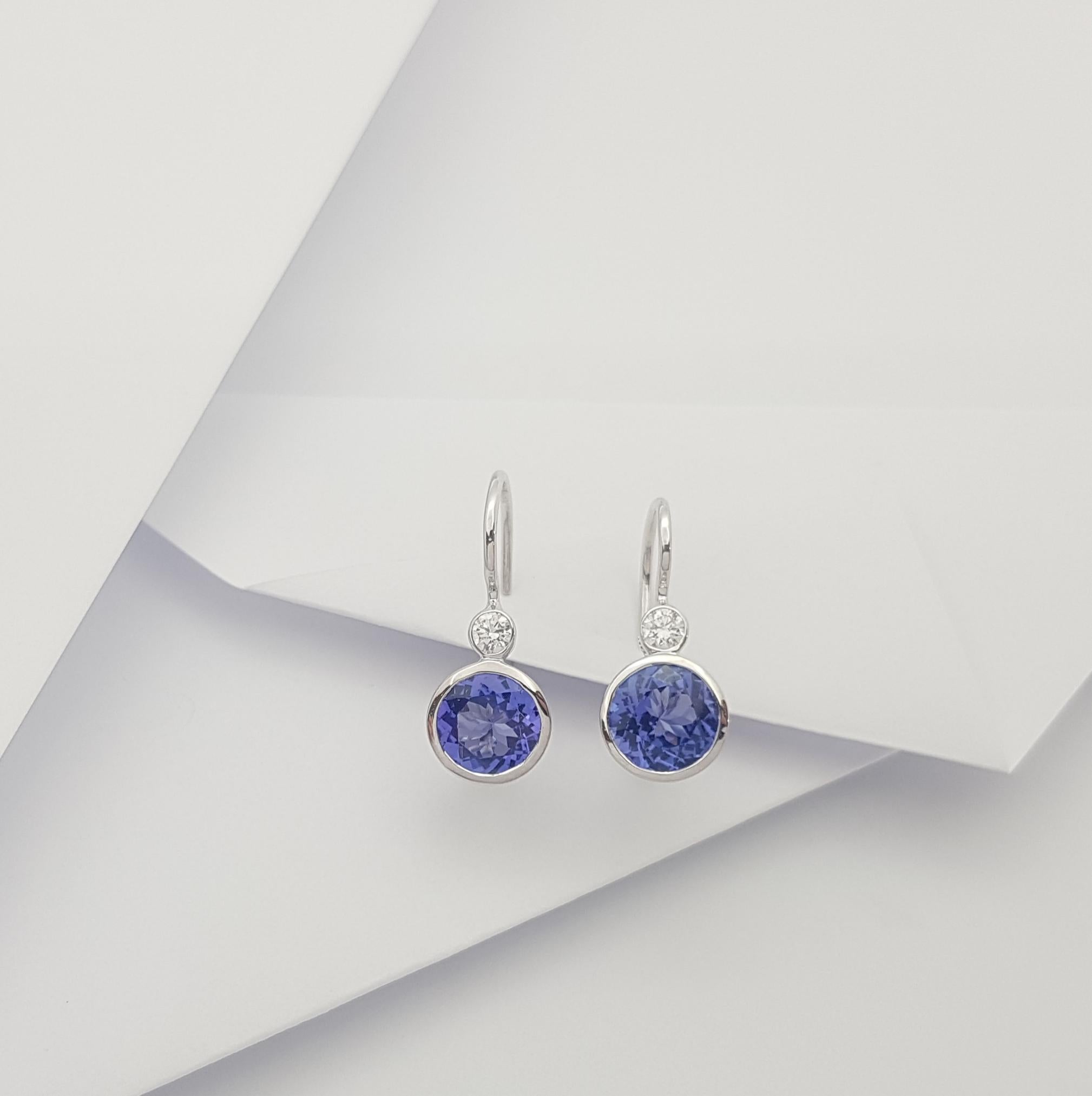 Round Cut Round Shape Tanzanite with Diamond Earrings Set in 18k White Gold Settings For Sale