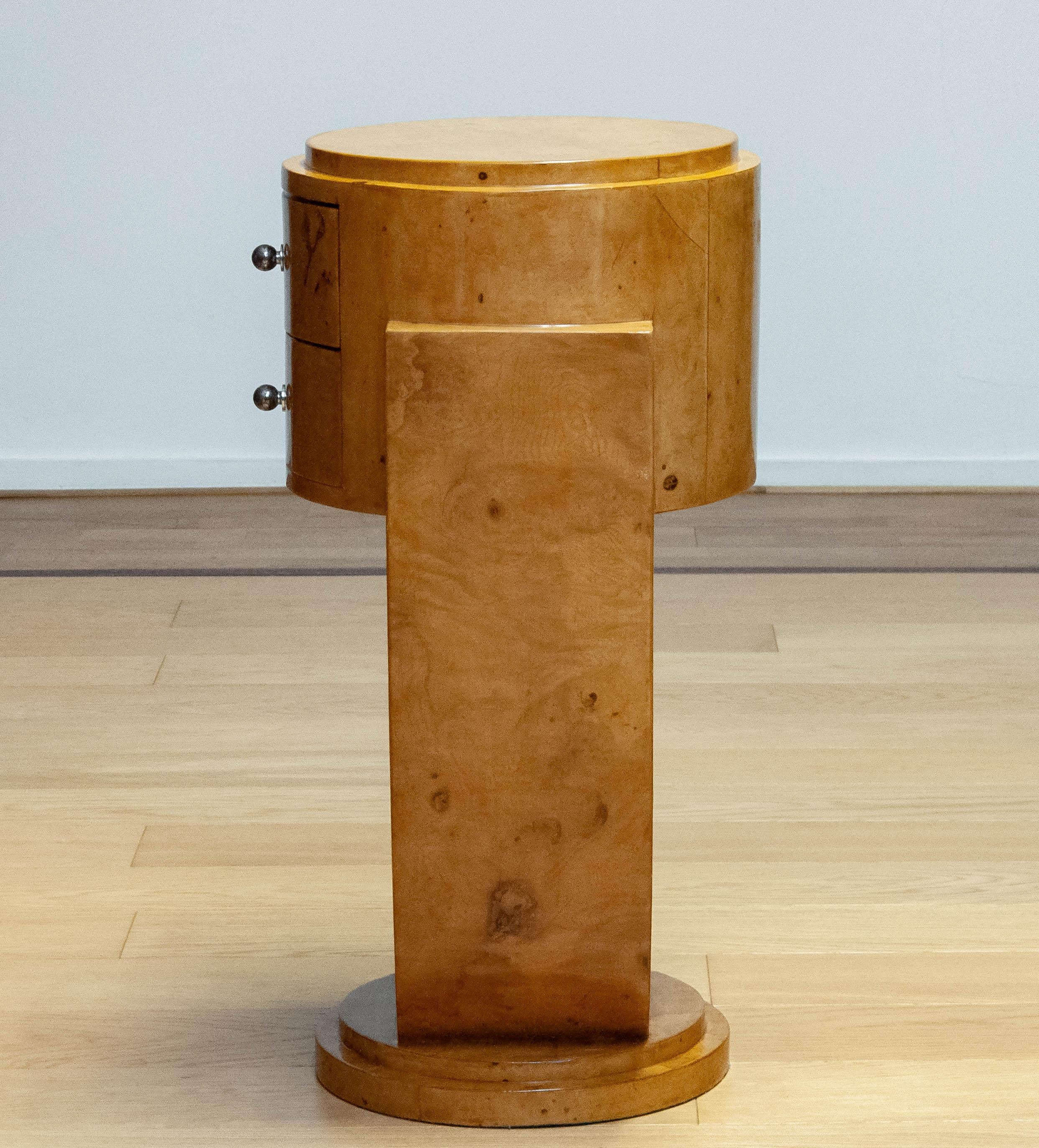 Round Shaped Art Deco Pedestal / Side Table / Night Stand In Poplar Burl 1