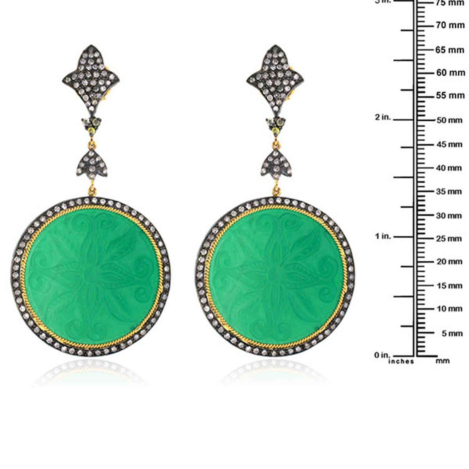 Pendientes Colgantes Redondos De Ónice Tallado Con Diamantes De Oro De 18k Y Plata en Nuevo estado para la venta en New York, NY