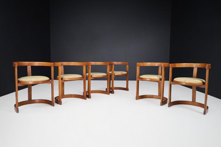 Traditional Rounded Chair Round-Shaped Dining Chairs in Wood and Upholstery, Italy, 1960s For ...
