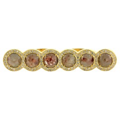 Anillo De Dos Dedos De Diamantes De Hielo Redondos Con Diamantes Pave En Oro Amarillo De 18k