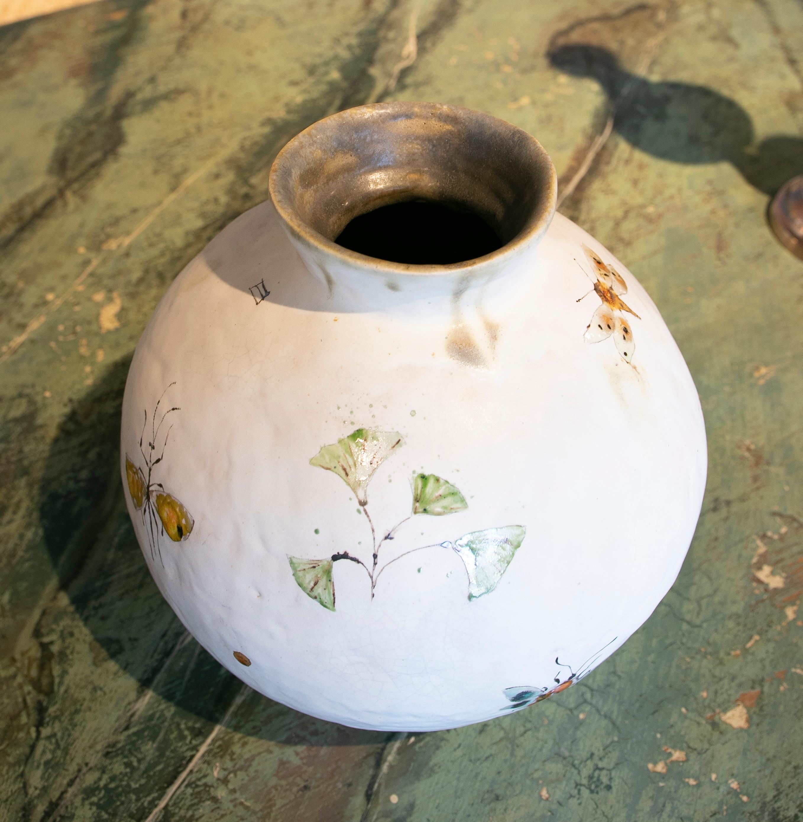 Round-Shaped Vase in Hand-Painted Ceramic with Insects 8