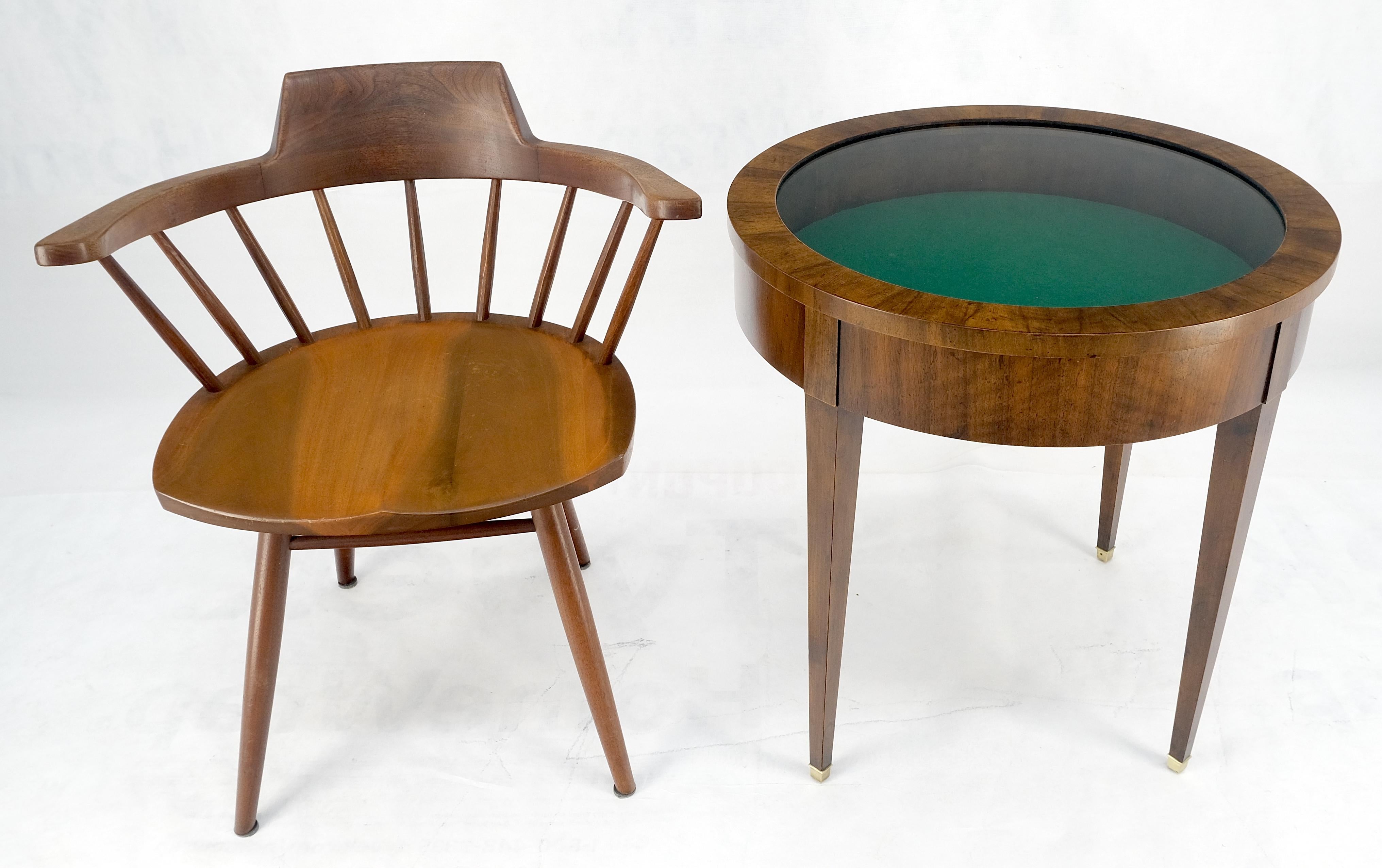 Round Showcase Display Glass Lid Compartment  Side End Table Compartment MINT! For Sale 1
