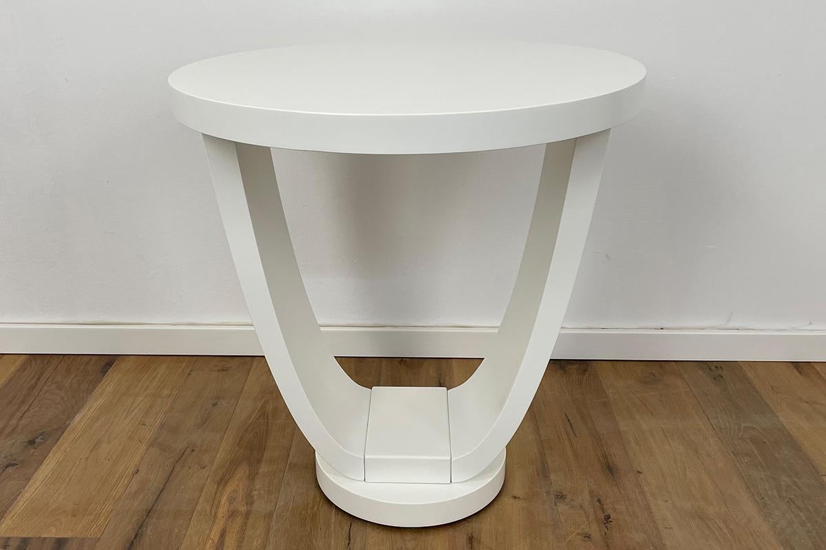 Birch Round Side Table Art Deco Style in White by Tischlerei Hänsdieke For Sale