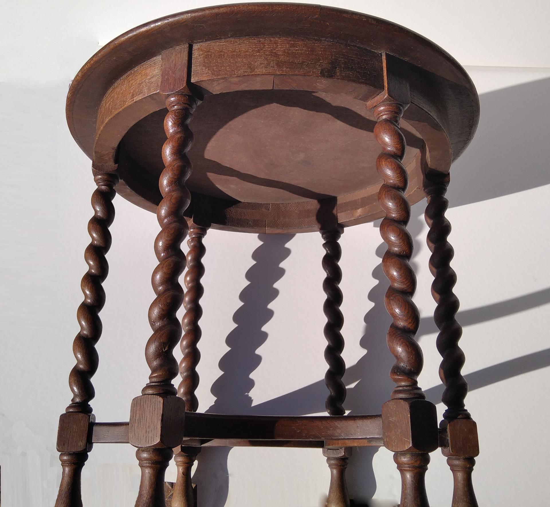 Round Side Table Barley Twist Legs, Late 19th Century In Excellent Condition In Mombuey, Zamora