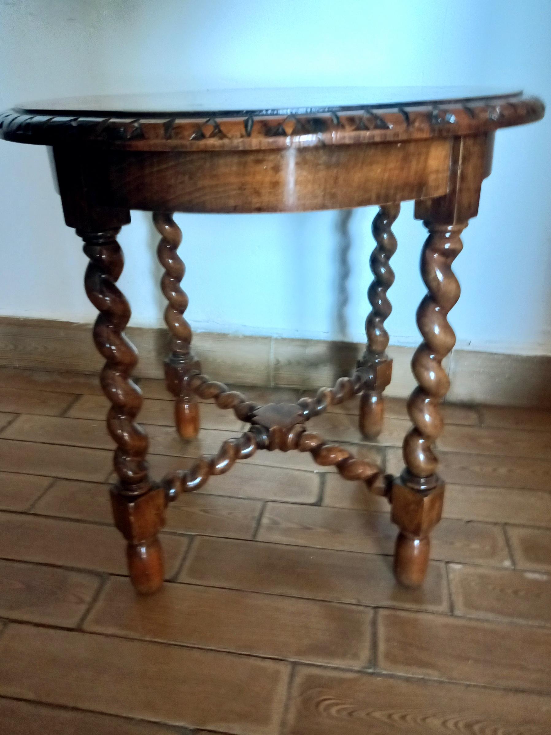 Coffe Table Barley Twist Legs Spain Late 19th Century / Early 20th Century 4