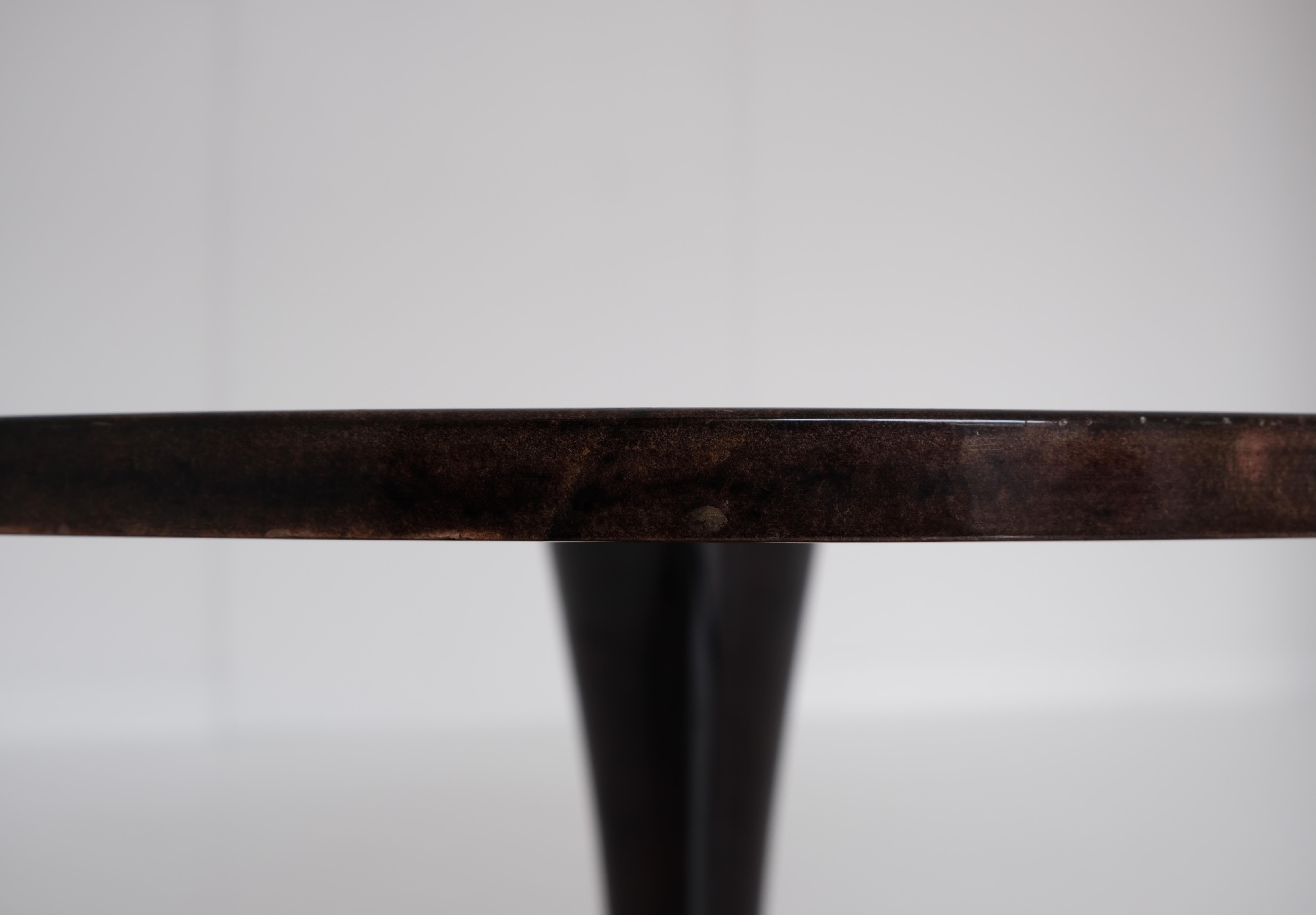 Round side table by Aldo Tura in lacquered goat skin, Italy 1960s In Good Condition For Sale In Frankfurt am Main, DE