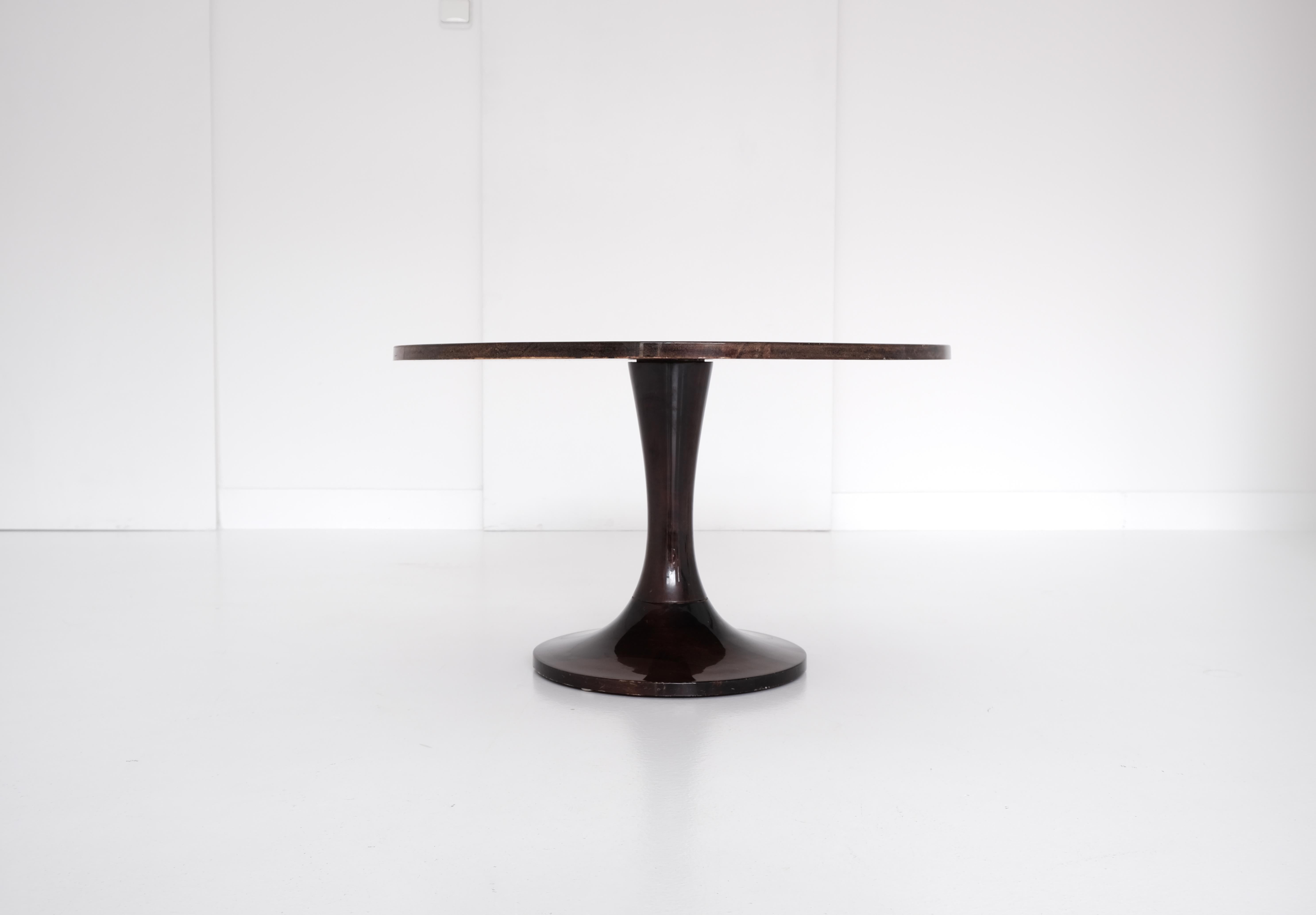 Round side table by Aldo Tura in lacquered goat skin, Italy 1960s For Sale 1