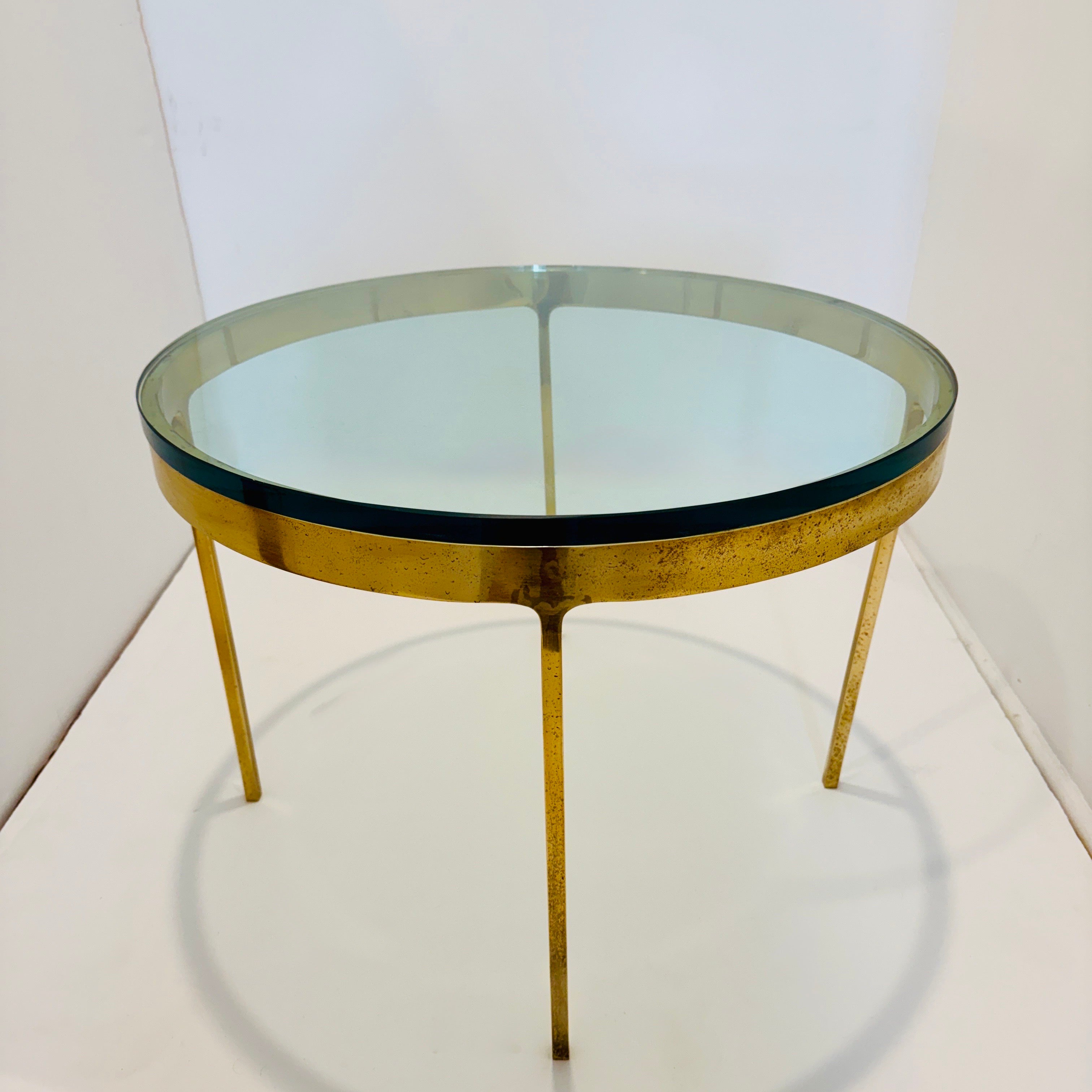Round Side Table in Brass and Tempered Glass by Nicos Zographos, c. 1980 For Sale 1