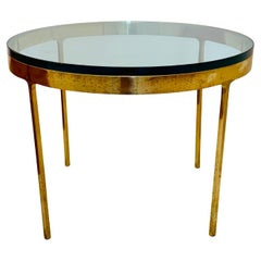 Mesa auxiliar redonda de latón y cristal templado de Nicos Zographos, c. 1980