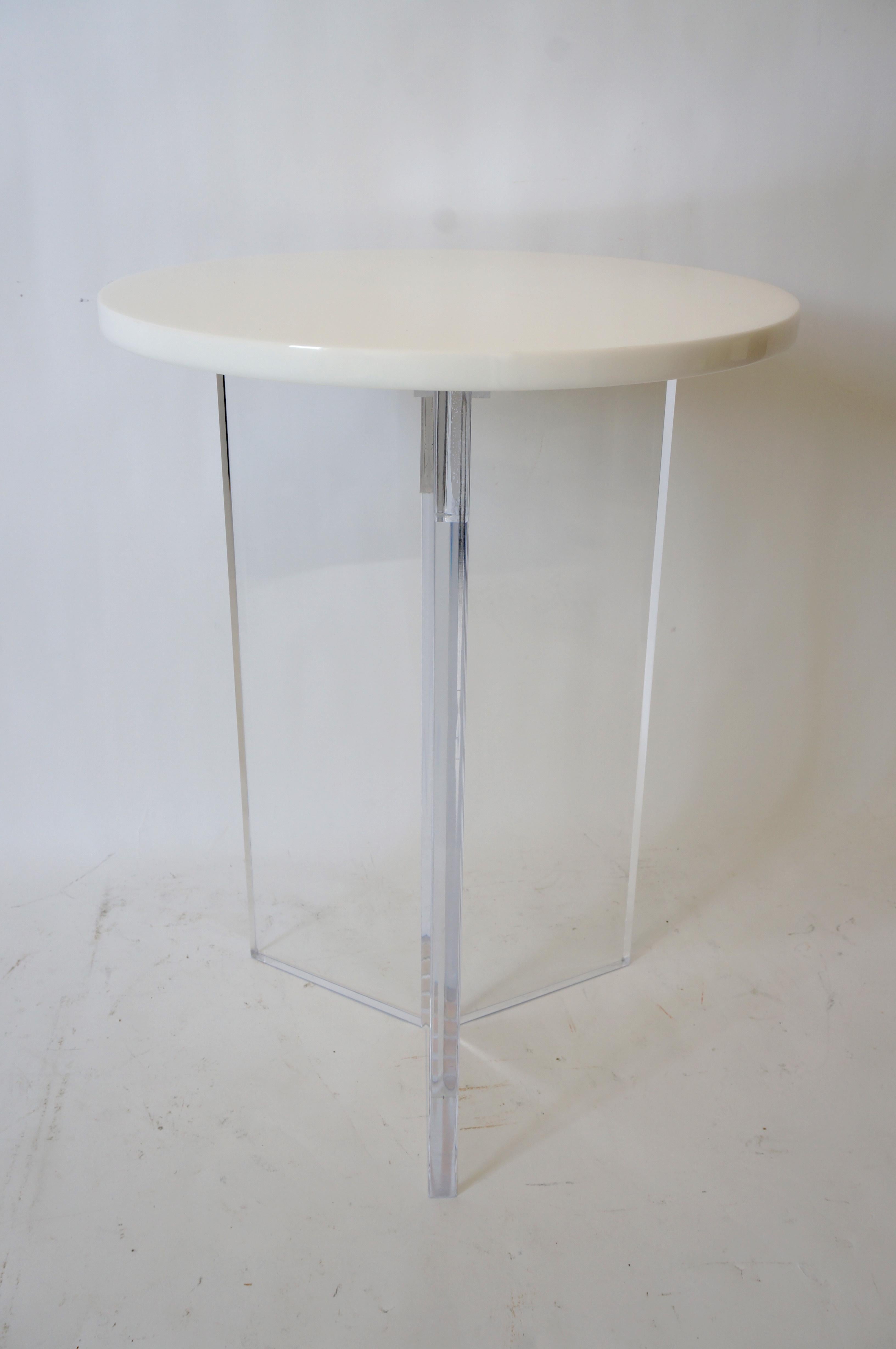 American Round Side Table in Clear and White Luicte For Sale