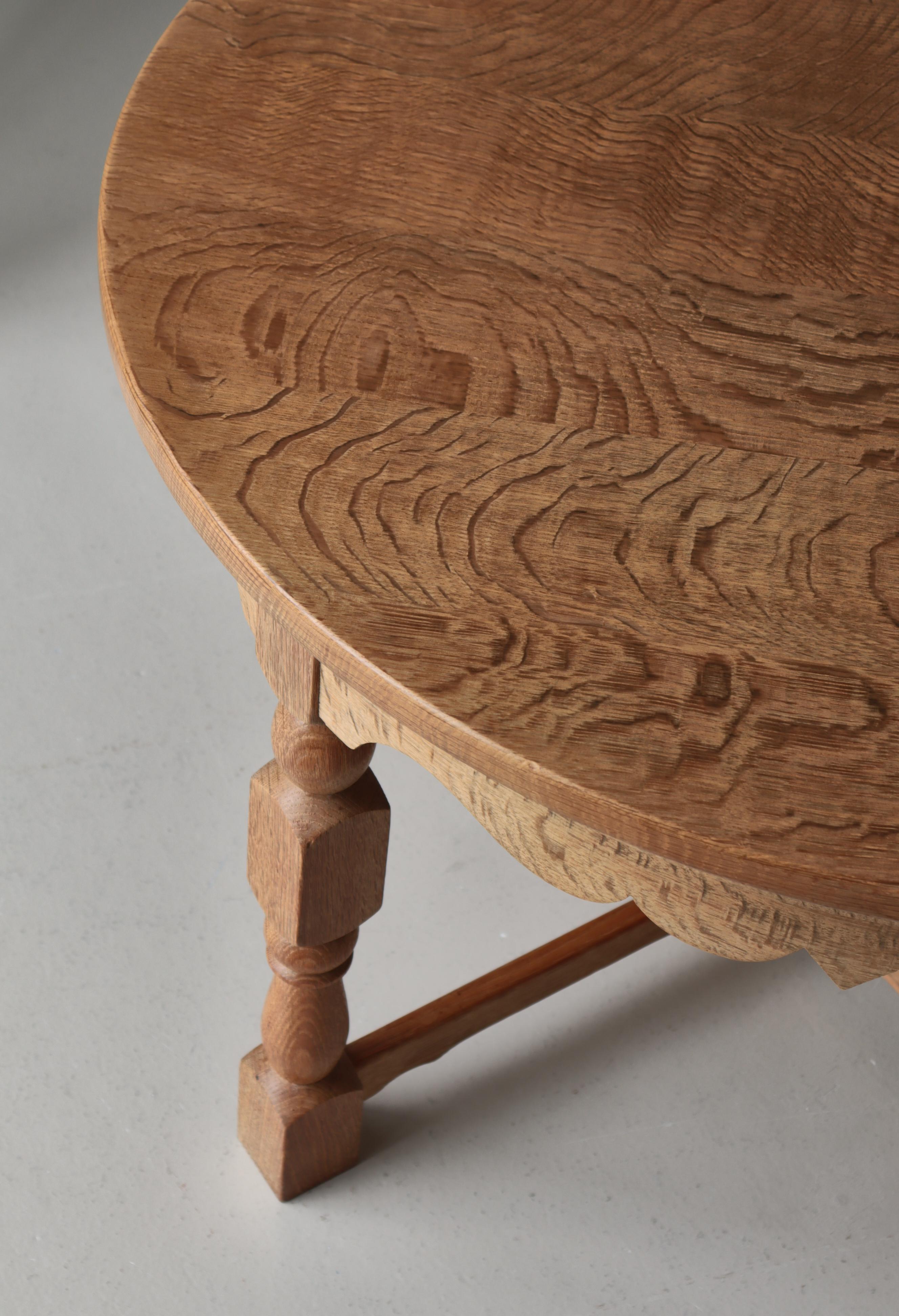 Mid-20th Century Round Side Table in Quartersawn Oak by Henry Kjærnulf, 1960s, Denmark For Sale