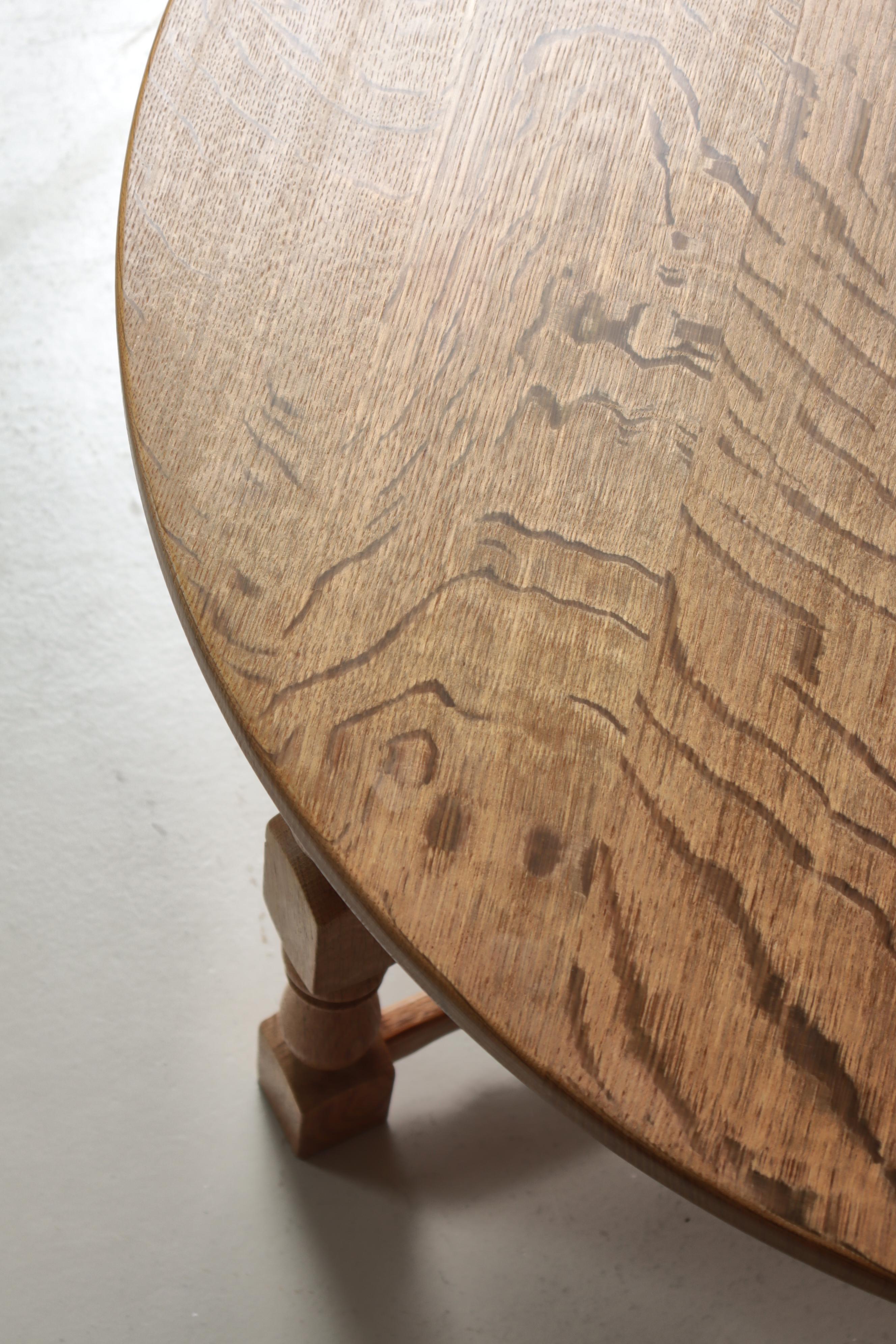 Round Side Table in Quartersawn Oak by Henry Kjærnulf, 1960s, Denmark For Sale 2