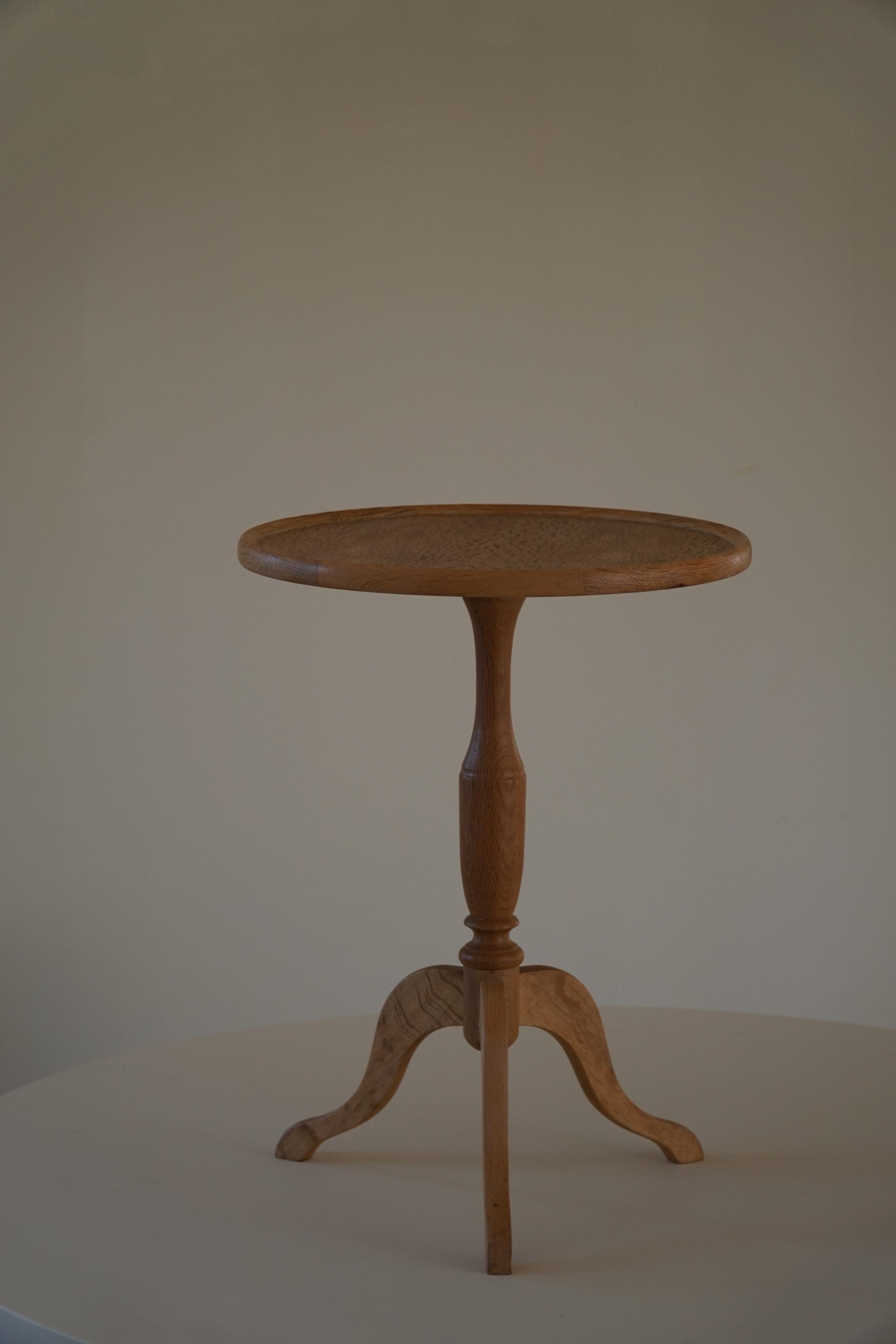 Round Side Table in Solid Oak, Anton Kildeberg, Midcentury, Model 210, 1960s 2