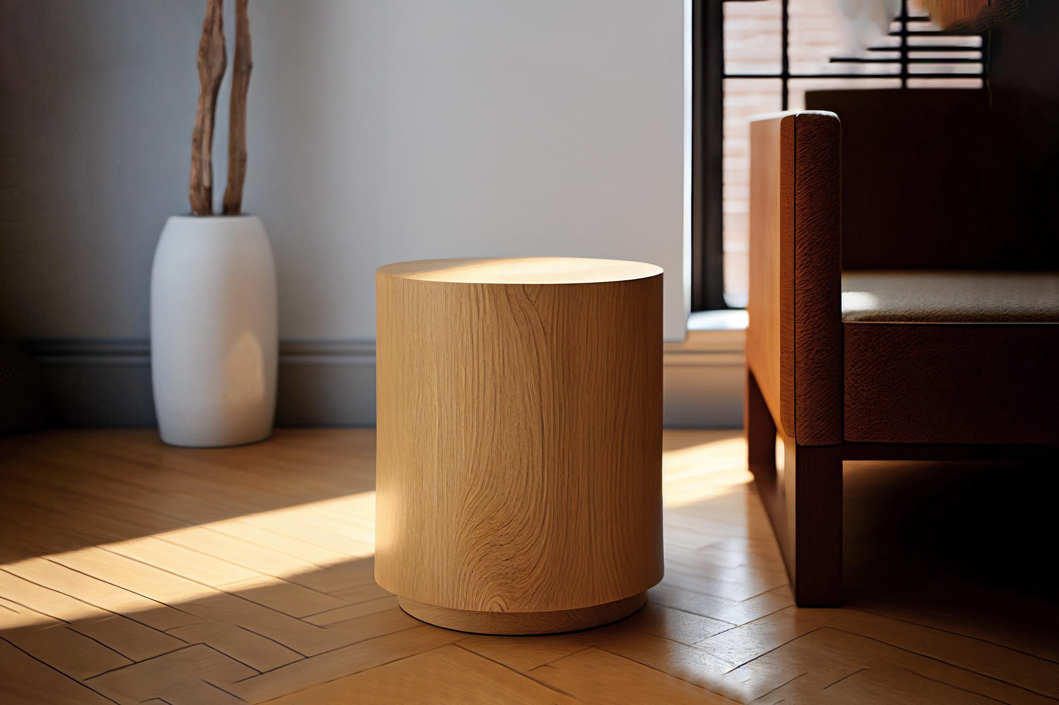 Mexican Round Side Table Made of Oak Veneer by Nono Furniture For Sale