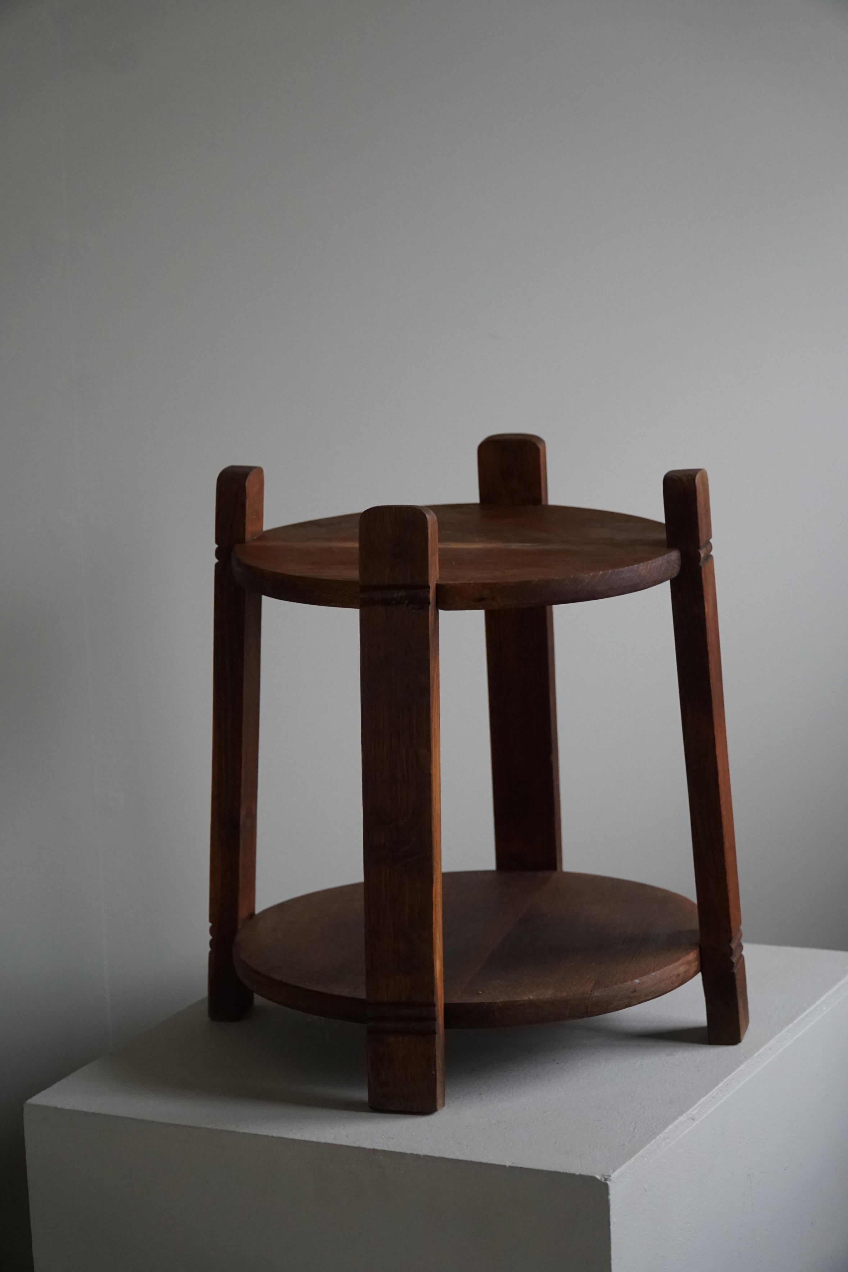 Round Side Table / Pedestal in Solid Oak, Danish Modern, Midcentury, 1950s In Good Condition In Odense, DK