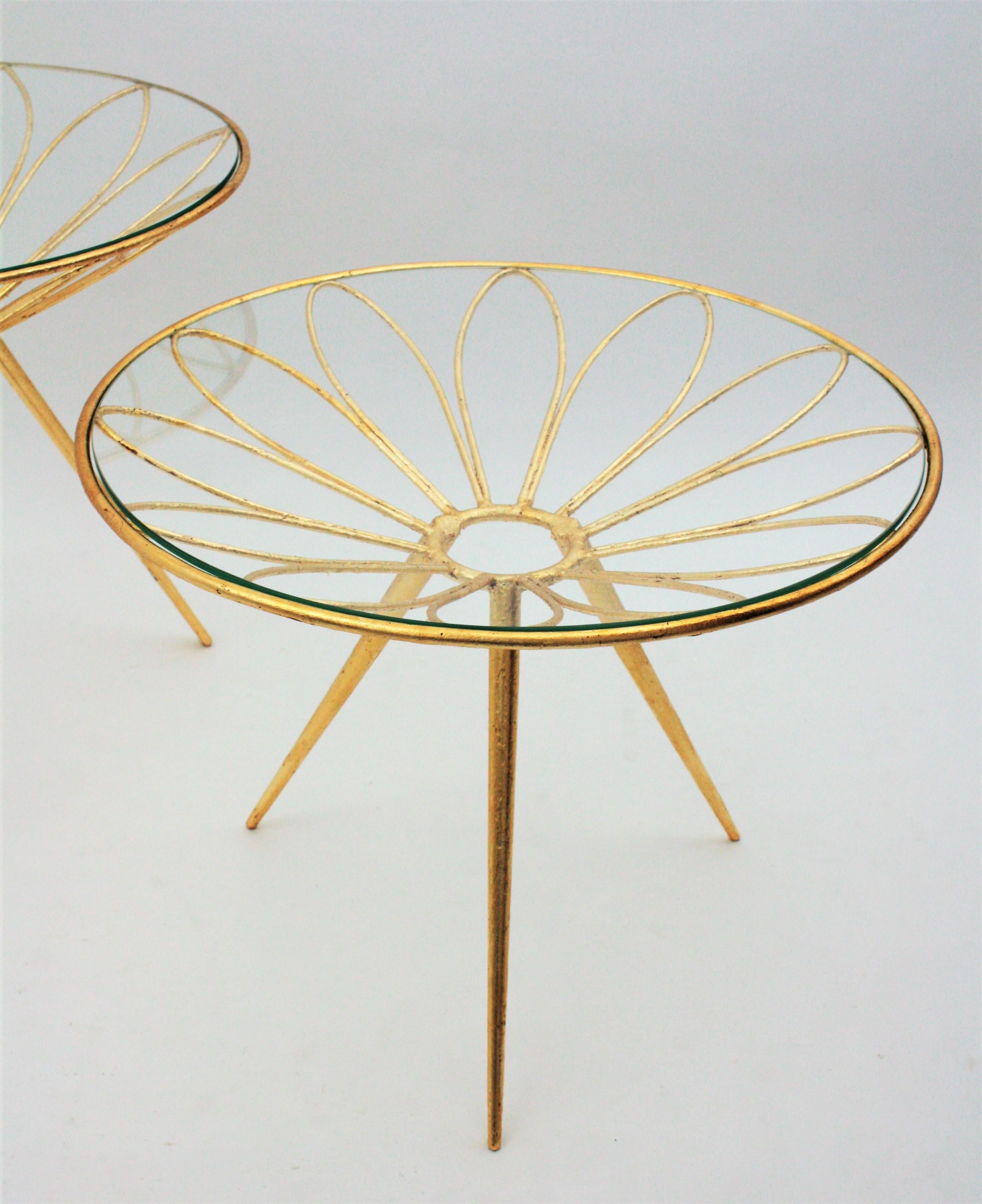 French Side Tables in Gilt Iron Daisy Flower Design, 1950s For Sale 4
