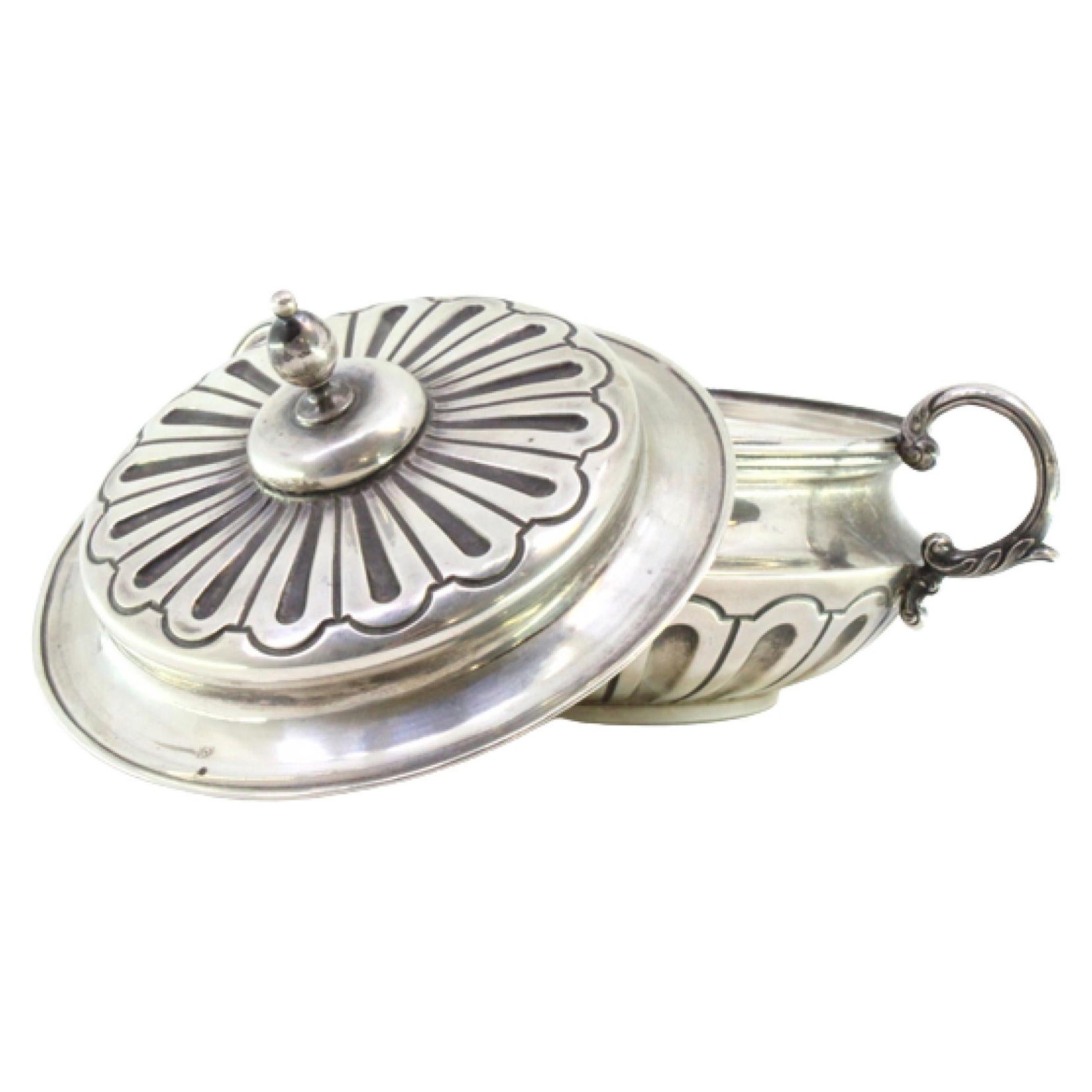 Round silver candy box w/ knobbed lid 
applied handles