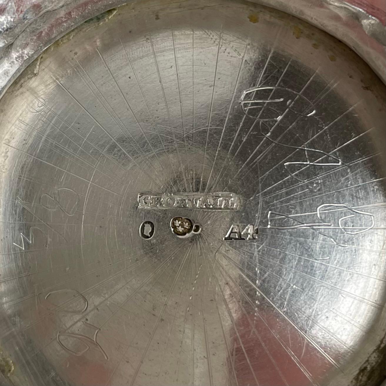 Saucière rotonda a base staccabile in argento, con interno dorato, svedese del tardo impero del 1830. in vendita 4