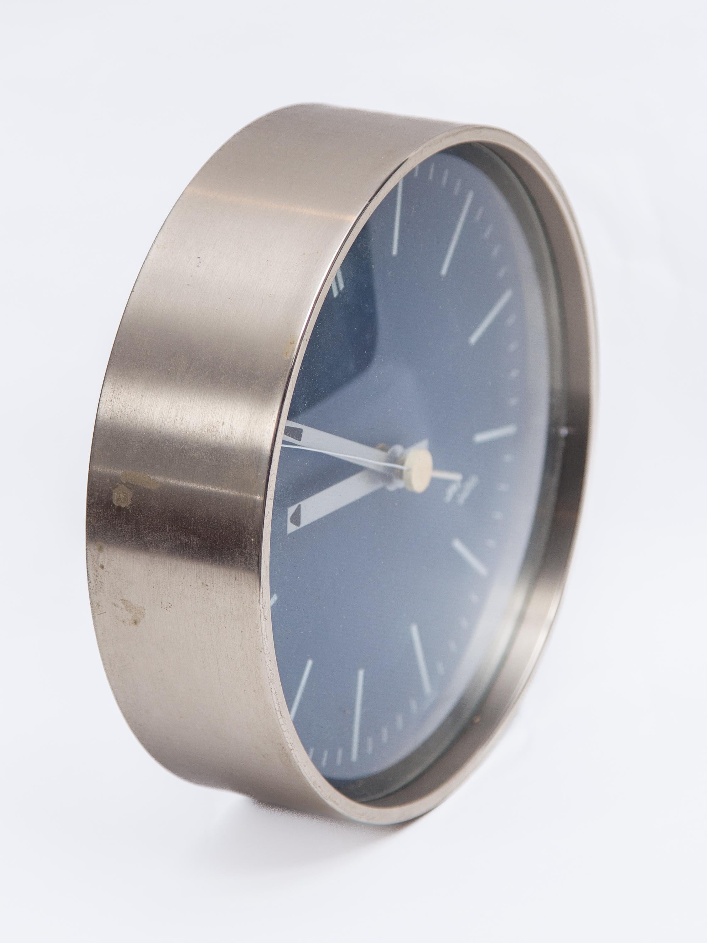 Round Silver Jaz Quartz Clock Wall Hanging, 1969 For Sale 1